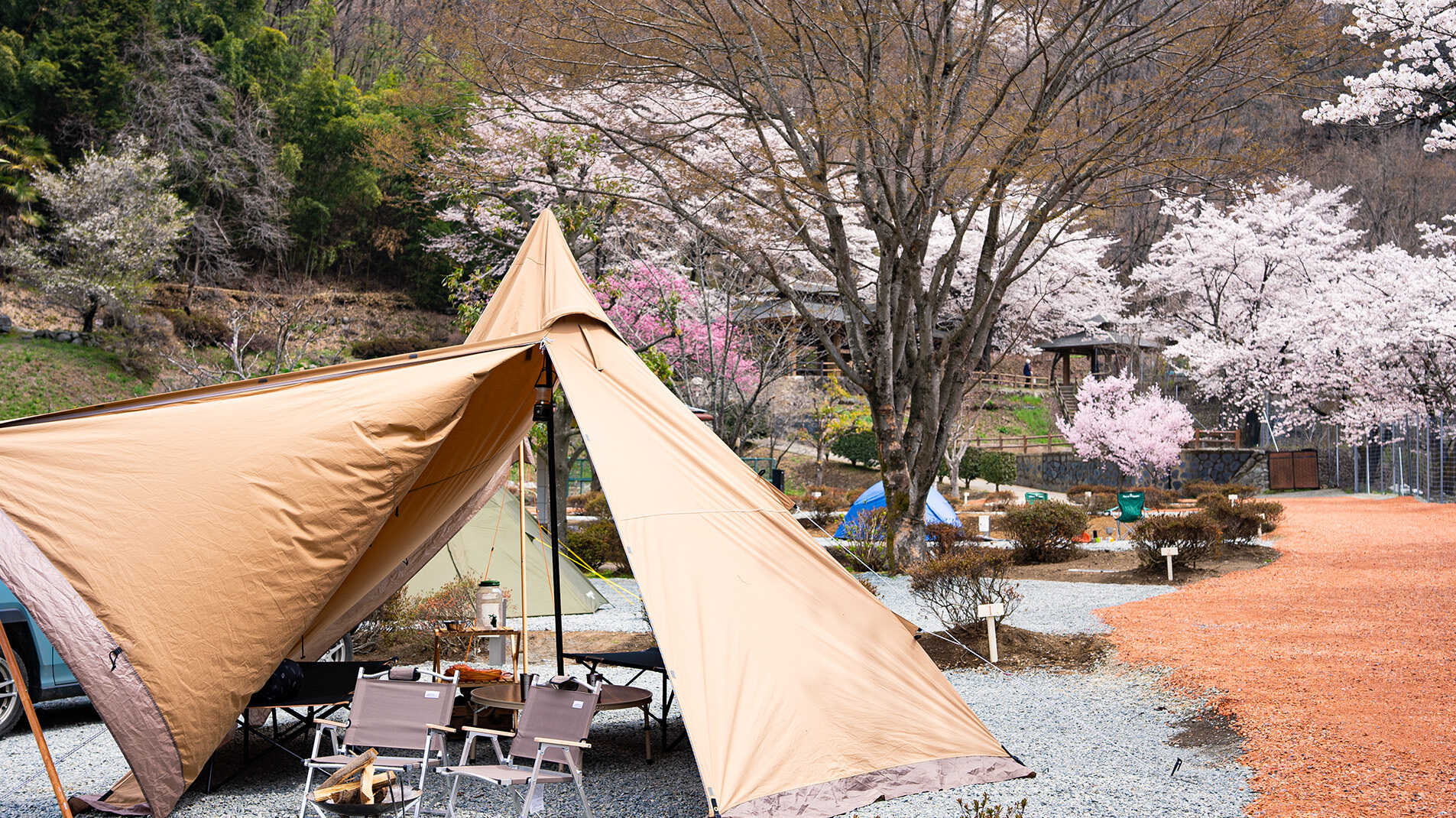 御坂路さくら公園オートキャンプ場の写真 2枚目