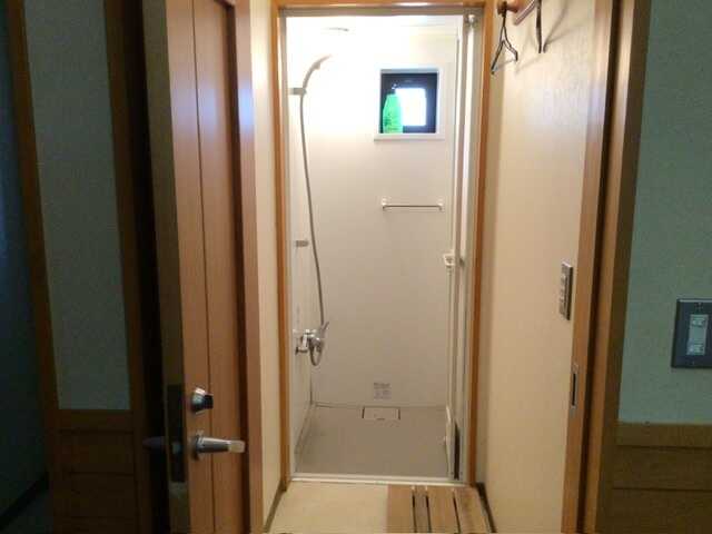 シャワー室