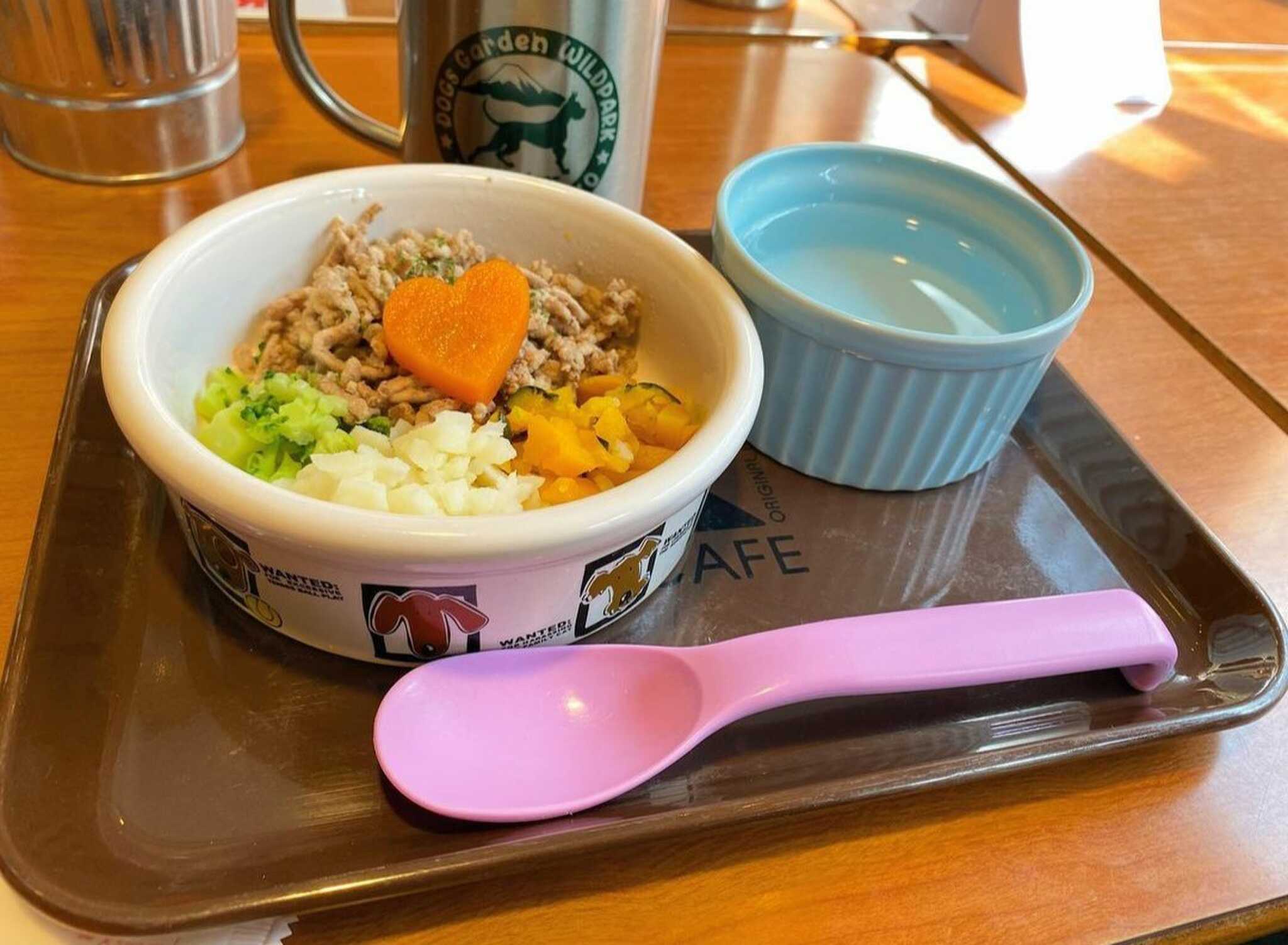 キャンプ中もご利用頂けます。 愛犬用メニュー ワンポーク 600円~