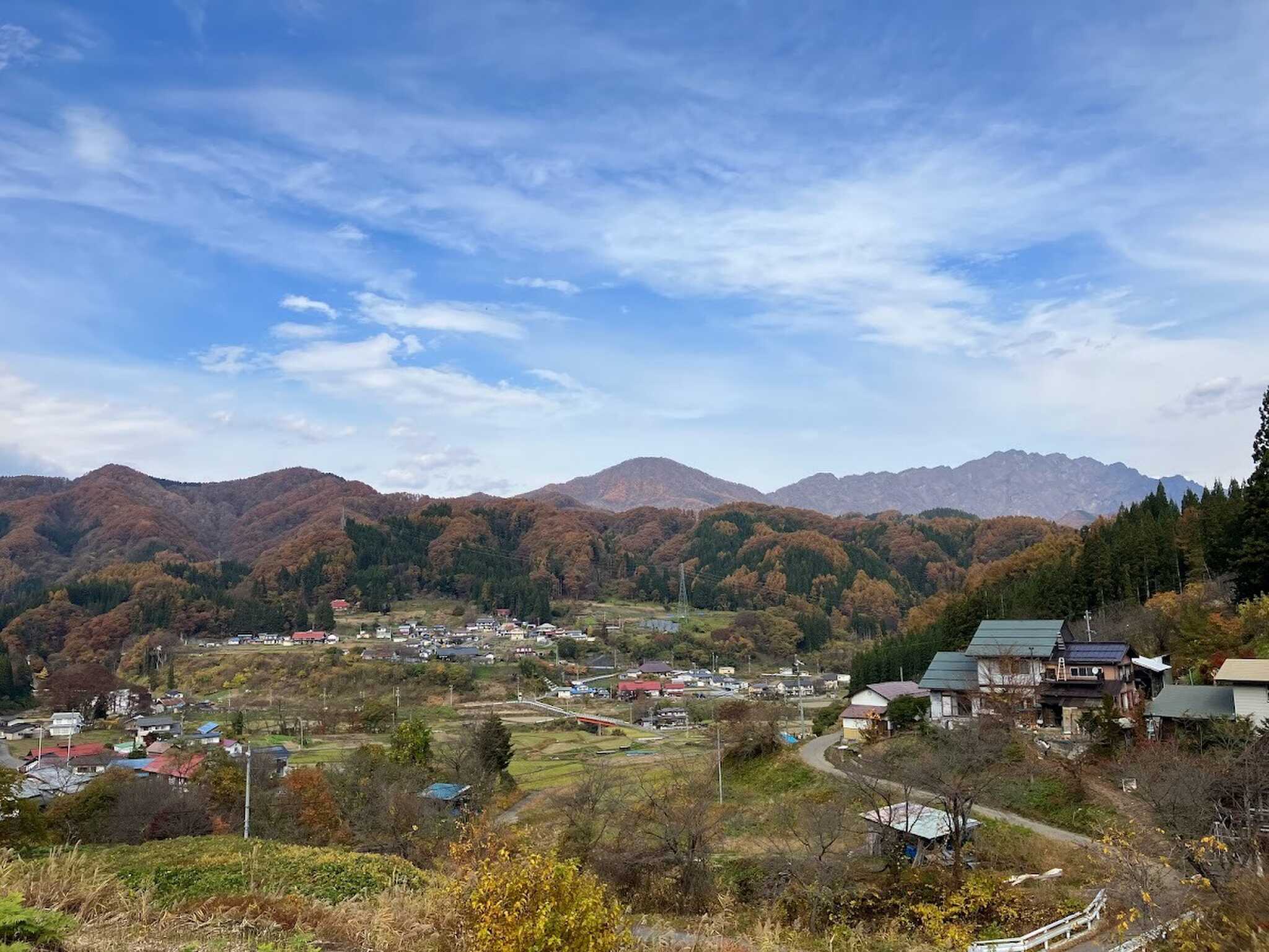 サイトからの眺望が自慢です 戸隠連峰と里山の風景に癒されてください