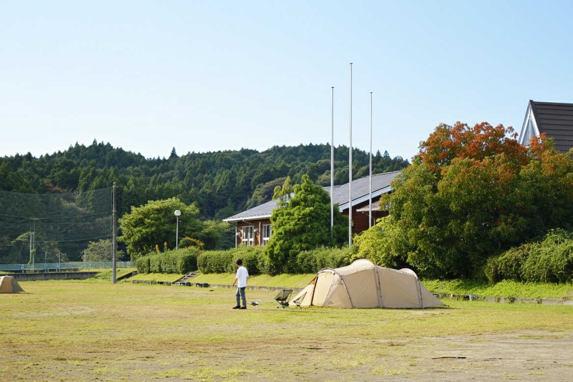 長井小学校跡地 キャンプ場