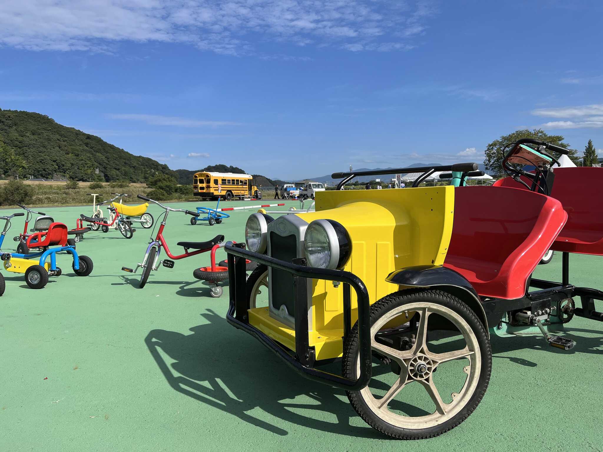 子供たちに大人気のおもしろ自転車は毎日開催!