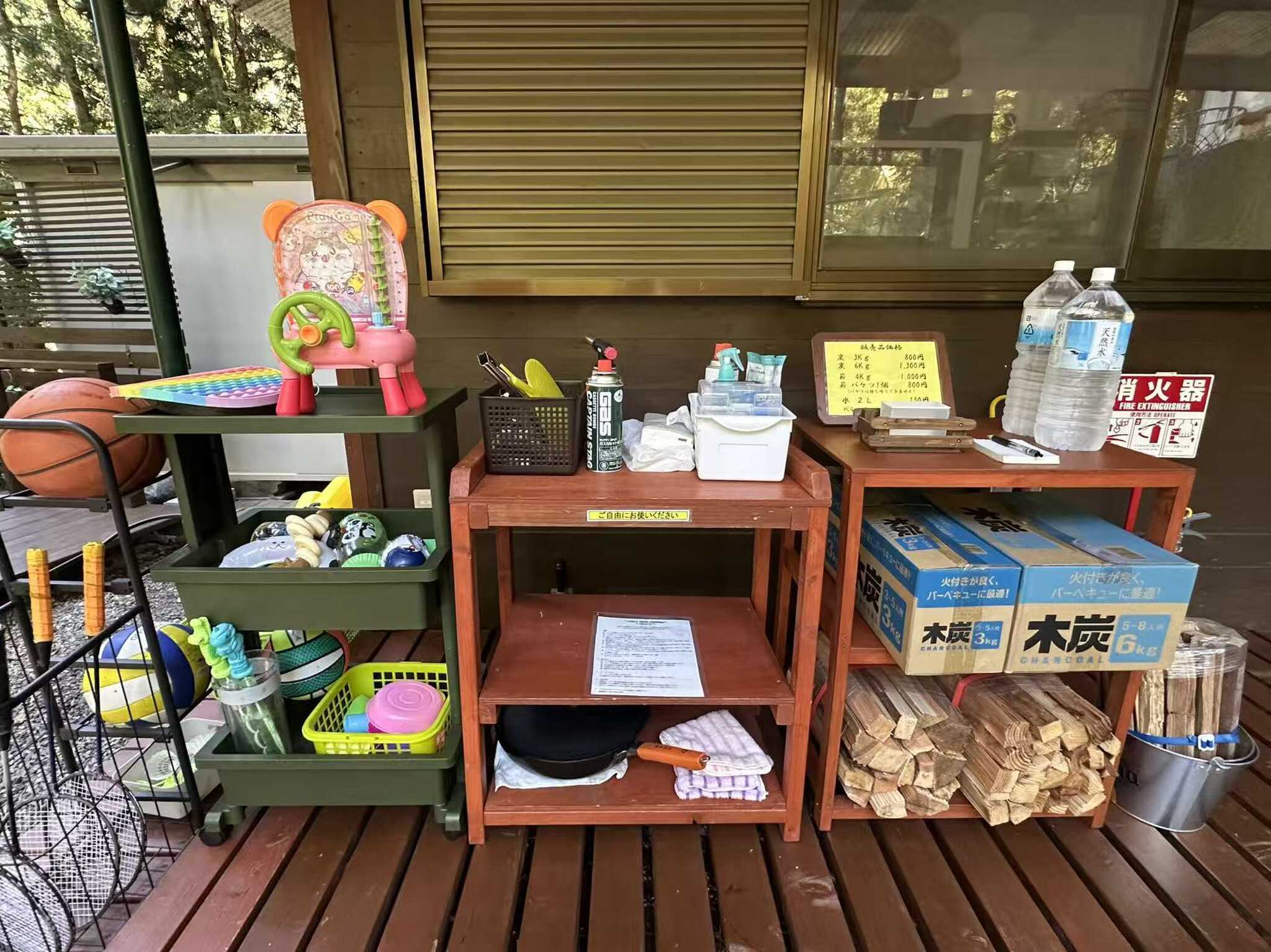 販売や無料レンタル、お子様用の遊具も充実!!