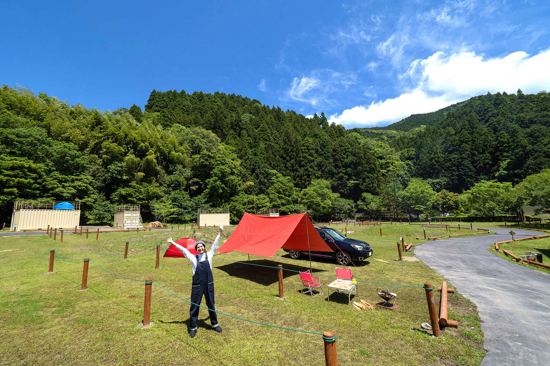 びく石山 静かな夜のキャンプ場