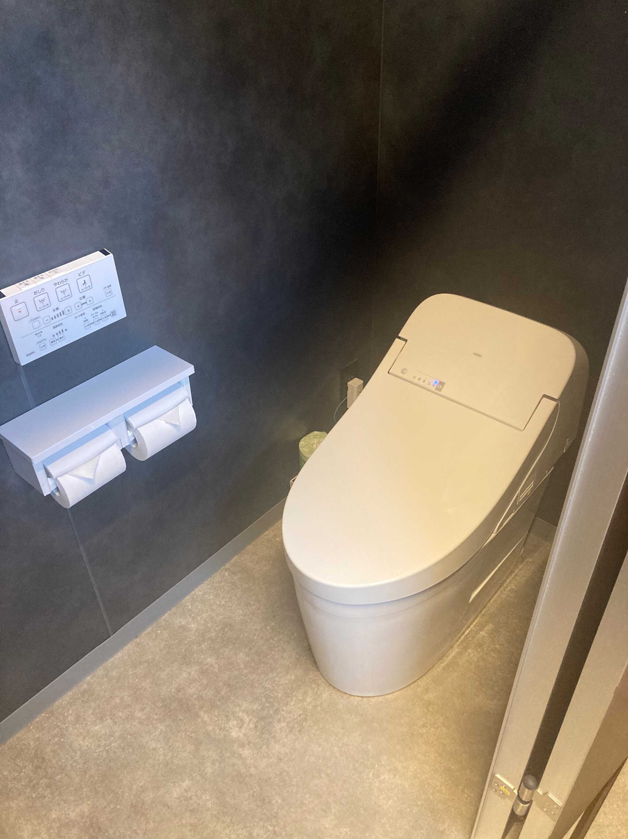 ウォシュレット付きトイレ完備
