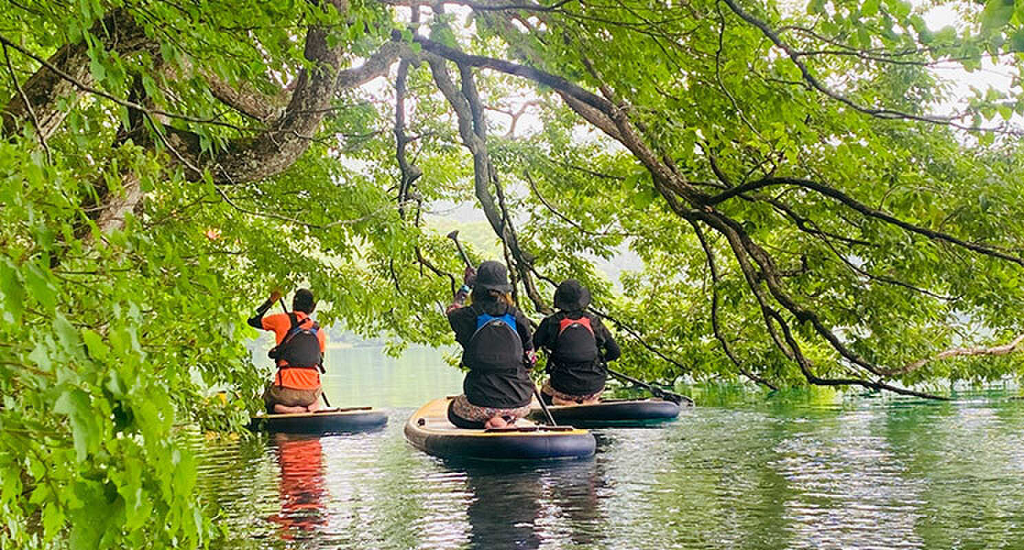 周辺の湖(青木湖)ではSUPが楽しめます。