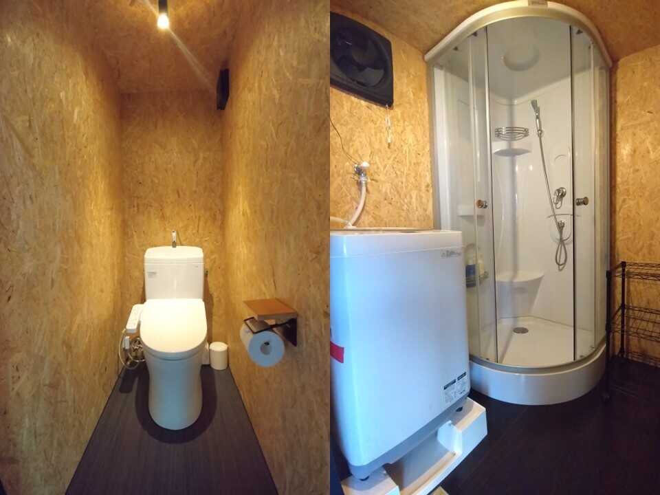 清潔なシャワー&トイレが無料で使えて安心! 共用スペースには、洗濯機・冷蔵庫も完備。 すべて【無料】でご利用いただけると大好評です!