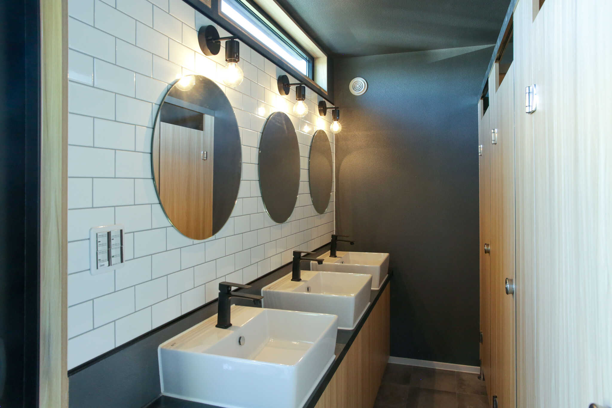 快適で清潔なトイレご用意しています