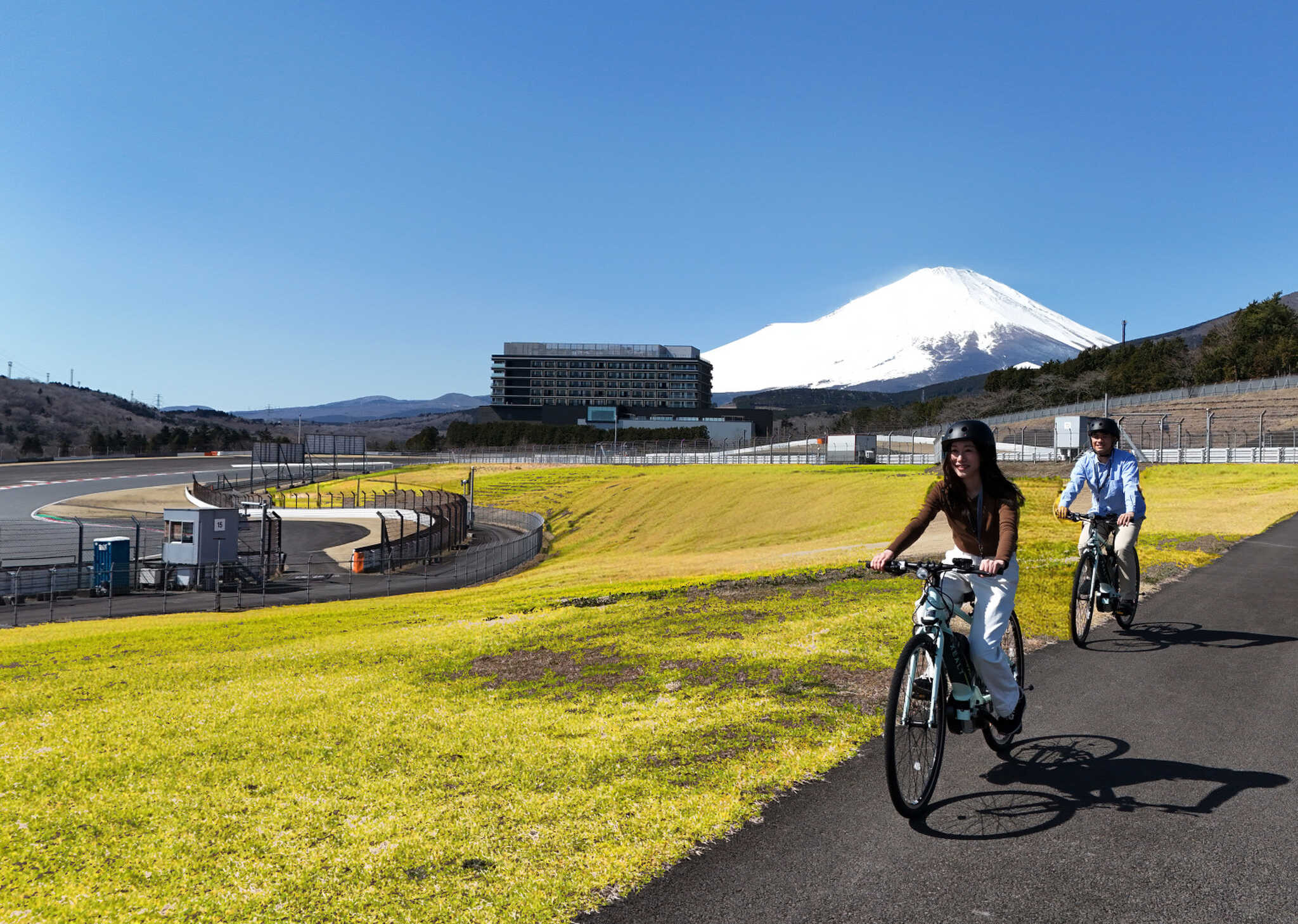 話題のEバイク(電動アシスト自転車)レンタルが事前予約できます!