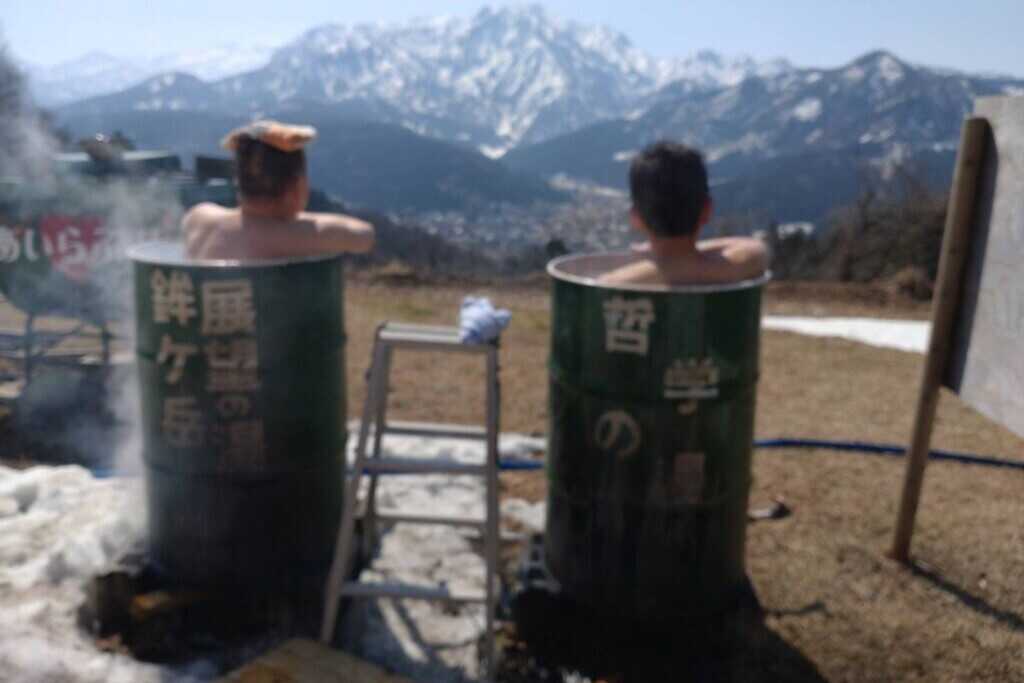 大自然の風を感じながら浸かるドラム缶風呂は、他のキャンプ場ではなかなか味わえない特別な体験です!