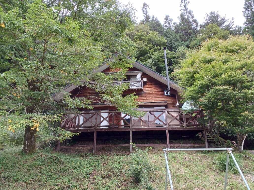 茶臼山山荘キャンプフィールドの写真 1枚目