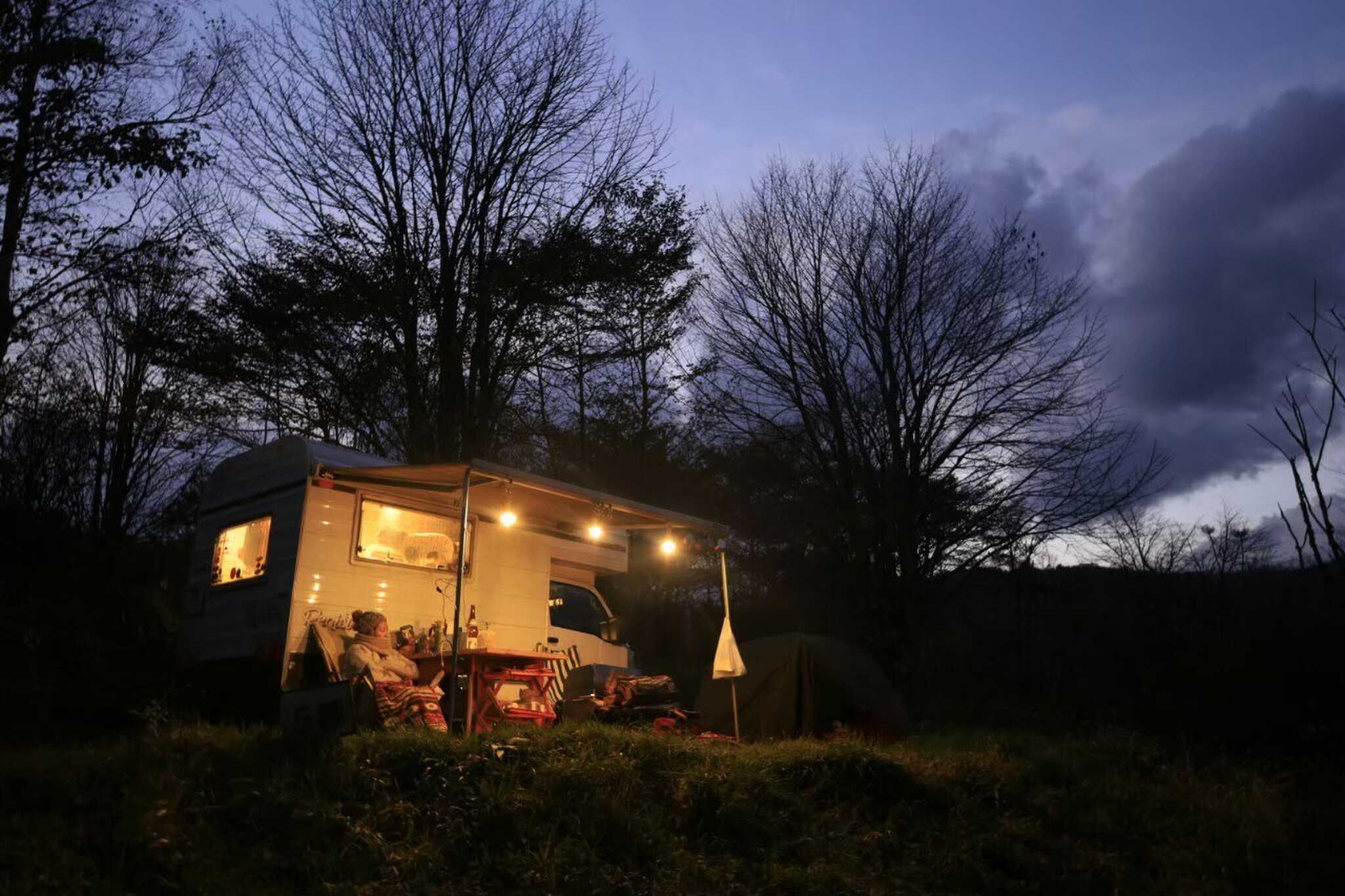 里山 VILLAGE 四季彩館 サンバテラスキャンプ場