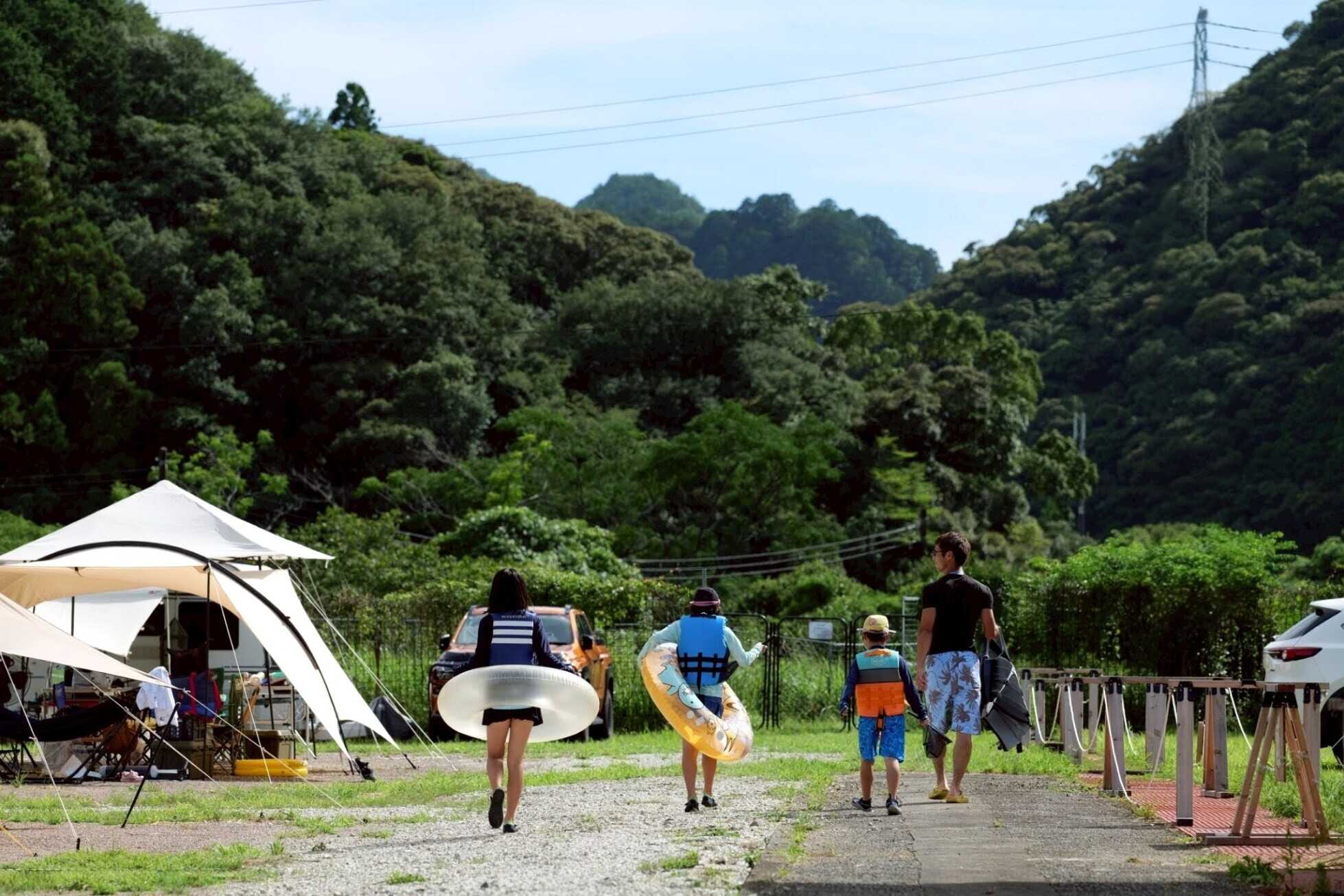 くれあそび とっておきの川遊びキャンプ場