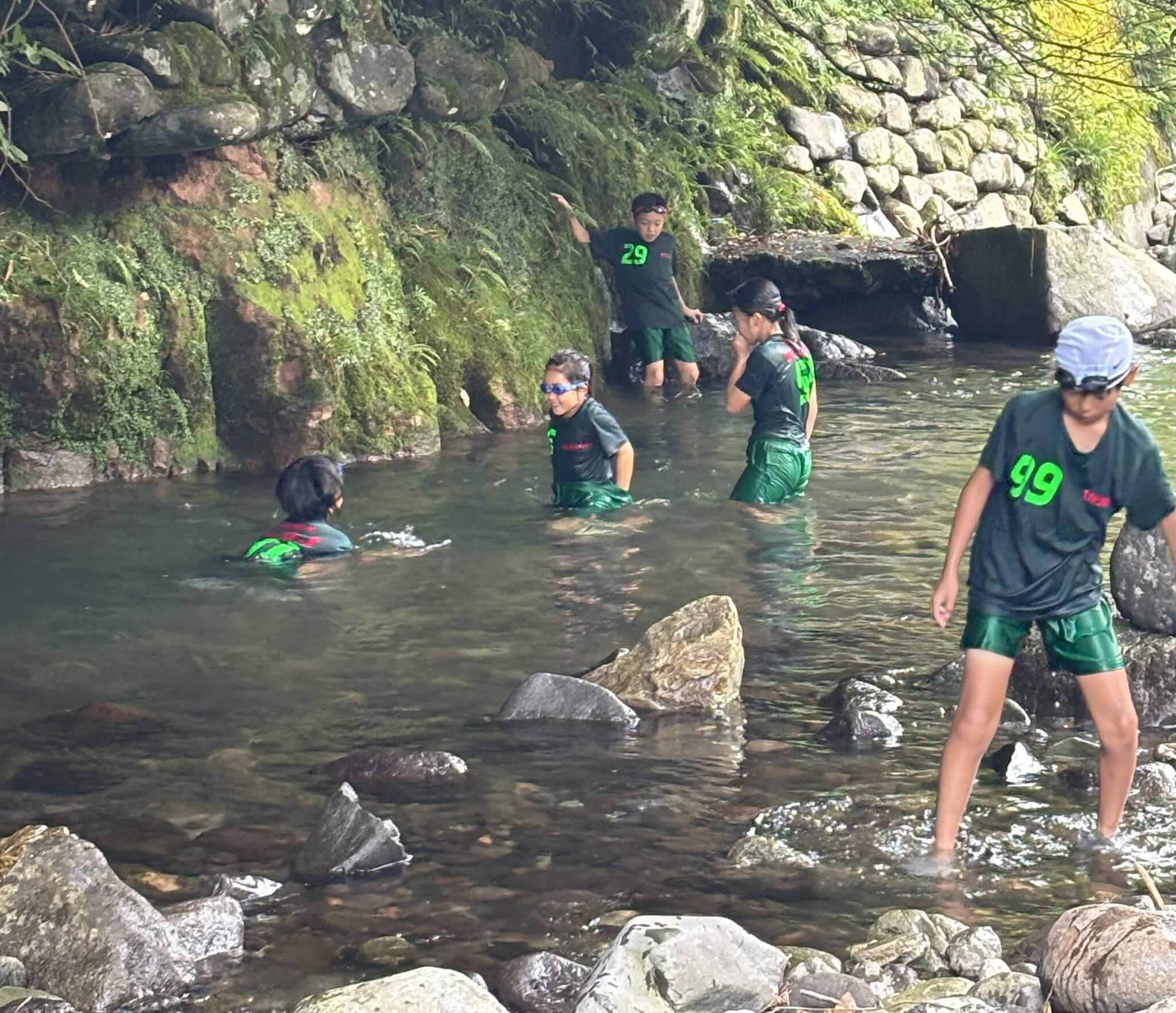 最高に気持ちいい川遊び!