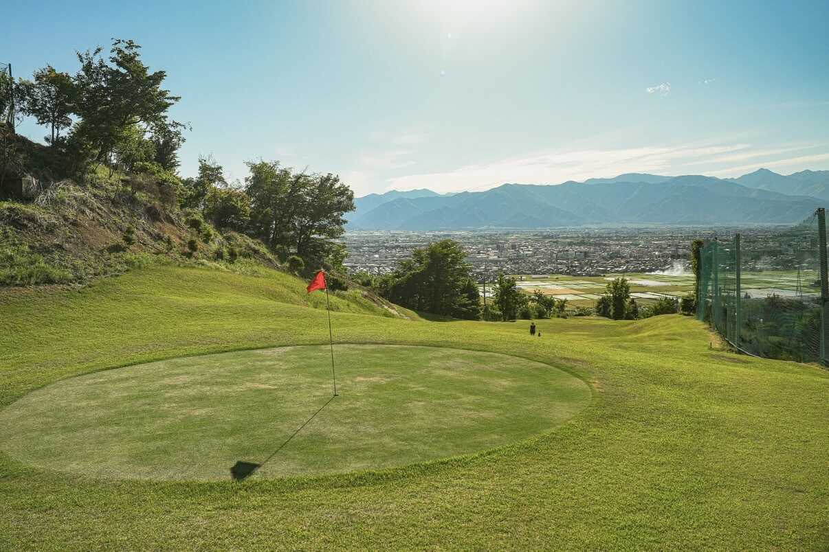 ショートホールではゴルフ回り放題です⛳️