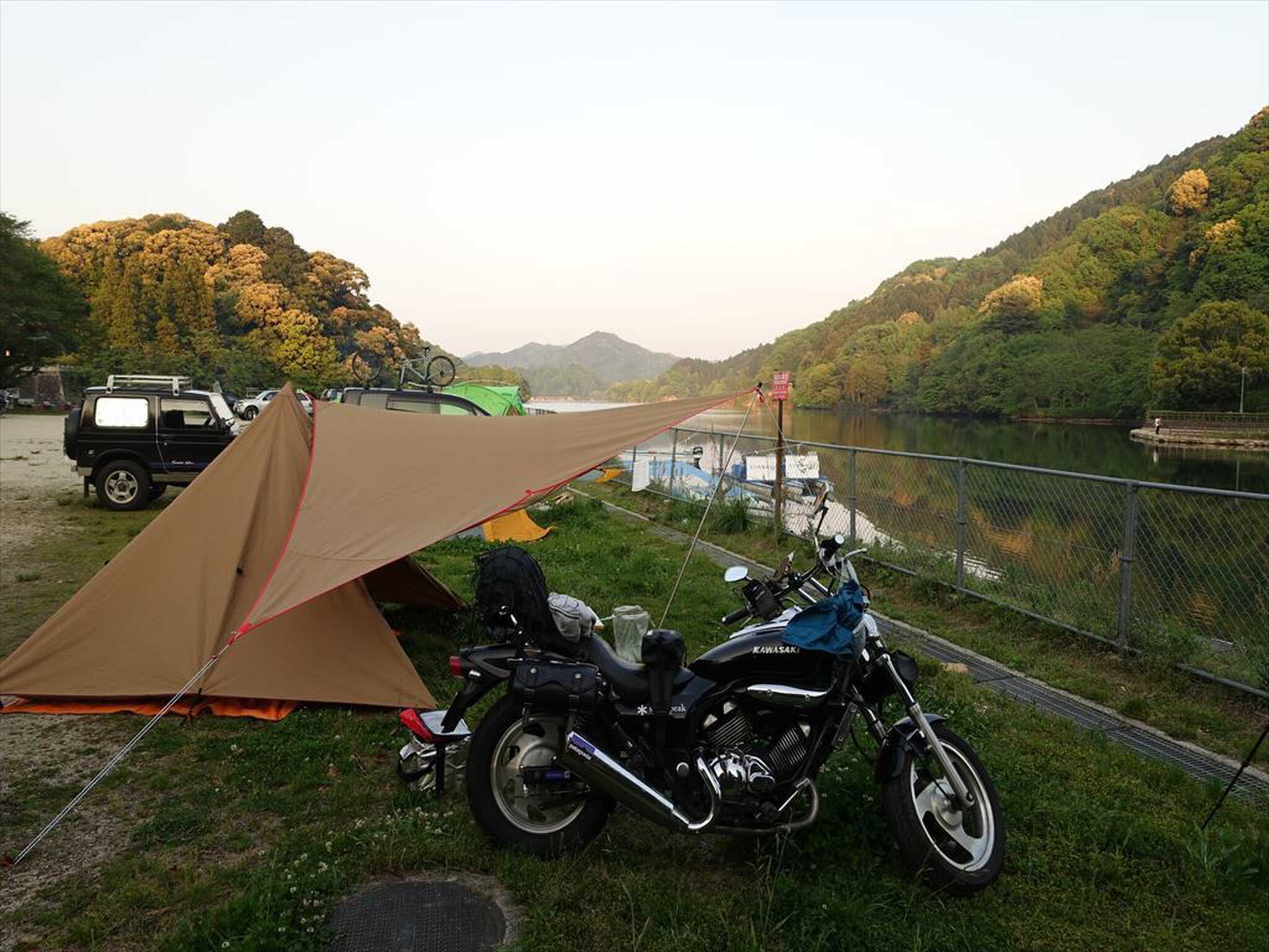 キャンプ場風景