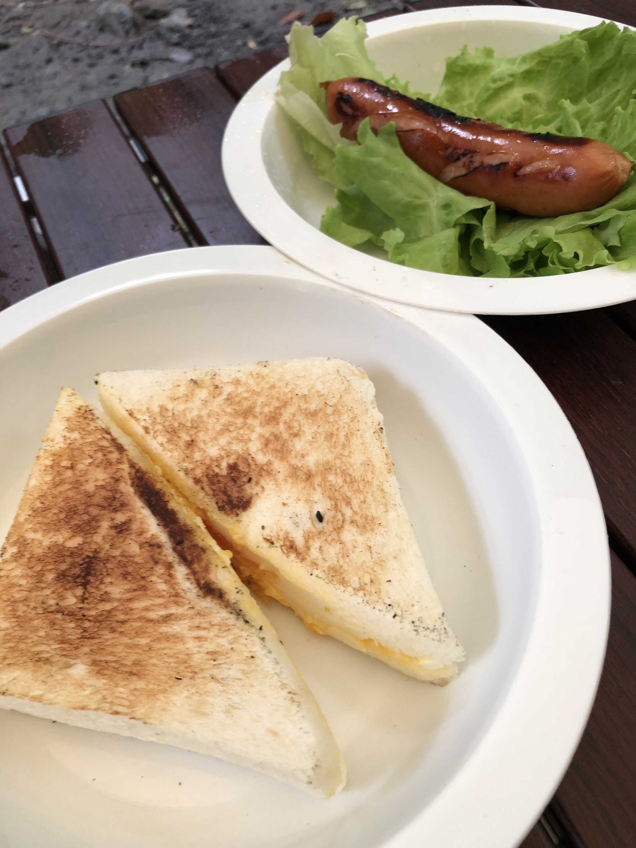 朝食