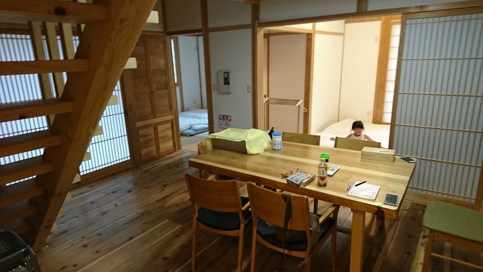生活するにはこのリビング部分だけで充分ですね…