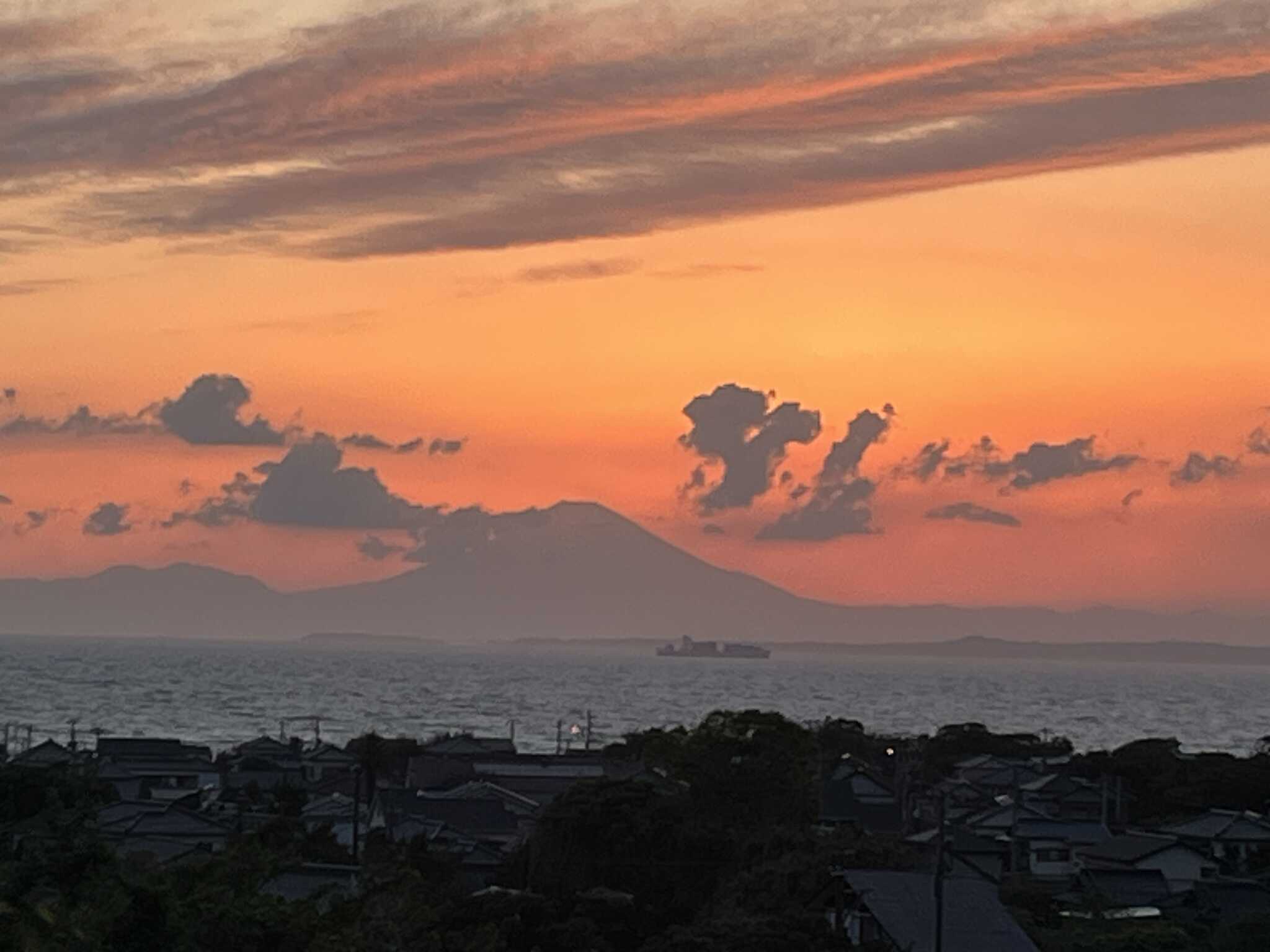 浦賀水道越しの富士山