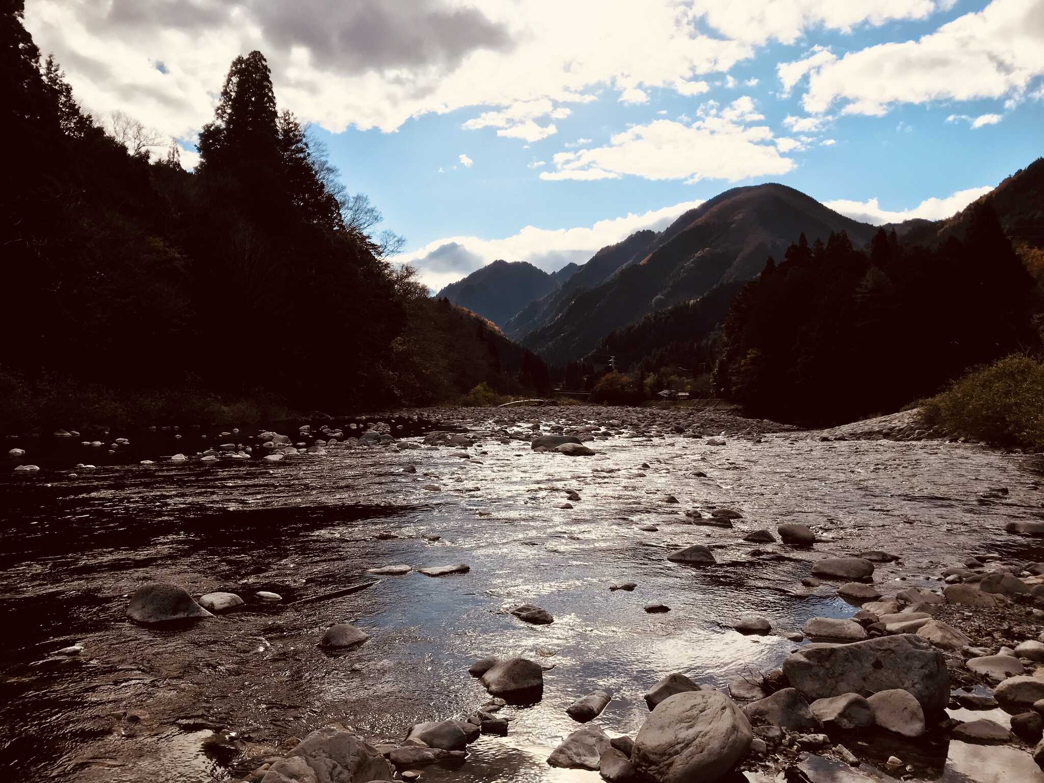 川