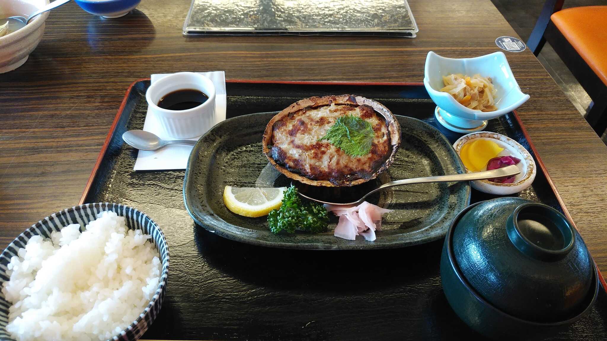 クーポンで食べたさんが焼き定食