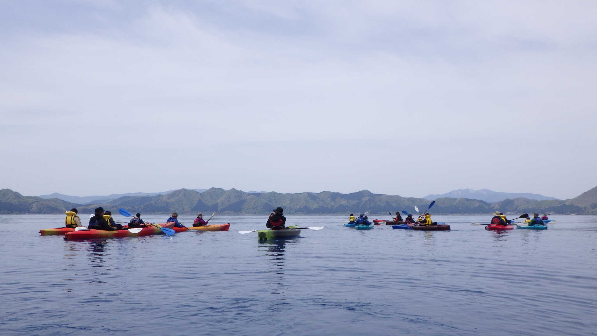 田沢湖沖に向かって