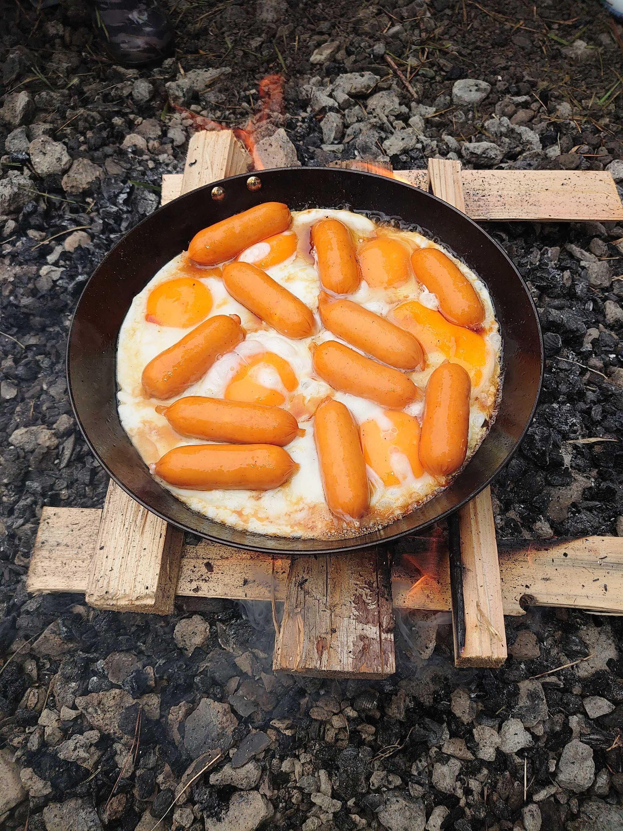 朝食を直火で