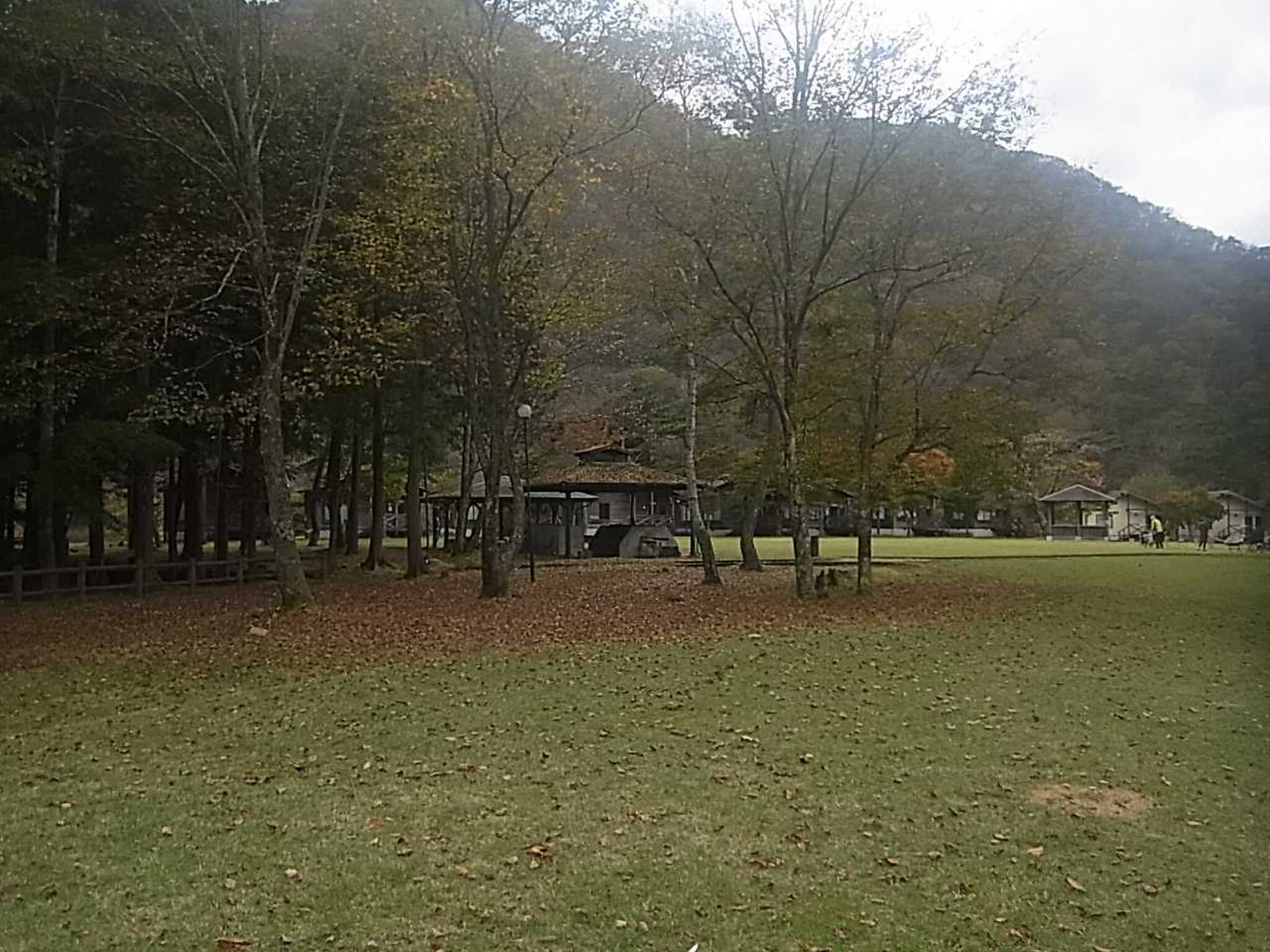 炊事場(灰はここに捨てる)