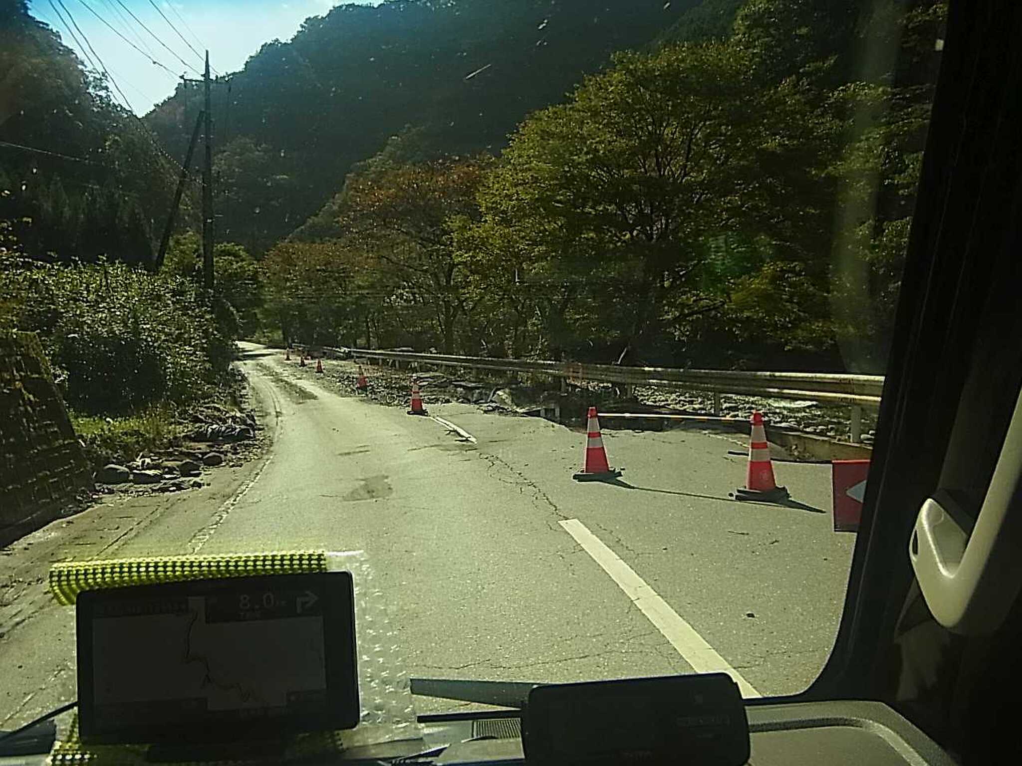 鹿沼市県道15号思川沿い