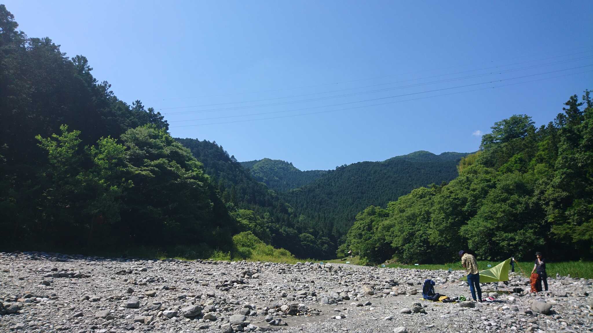 西を向けば緑の多い自然