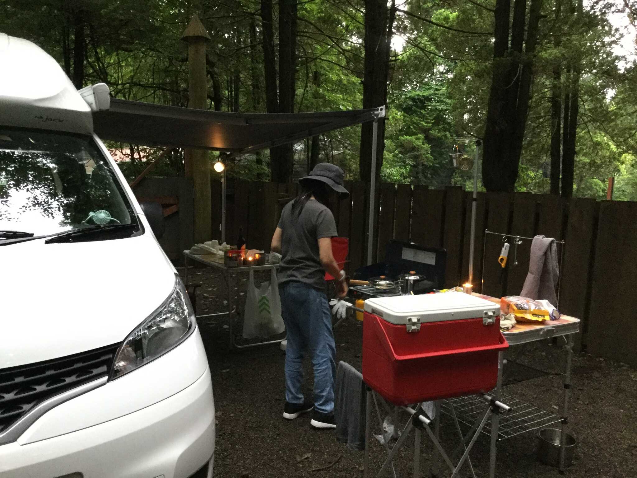 サイドオーニングのキッチン