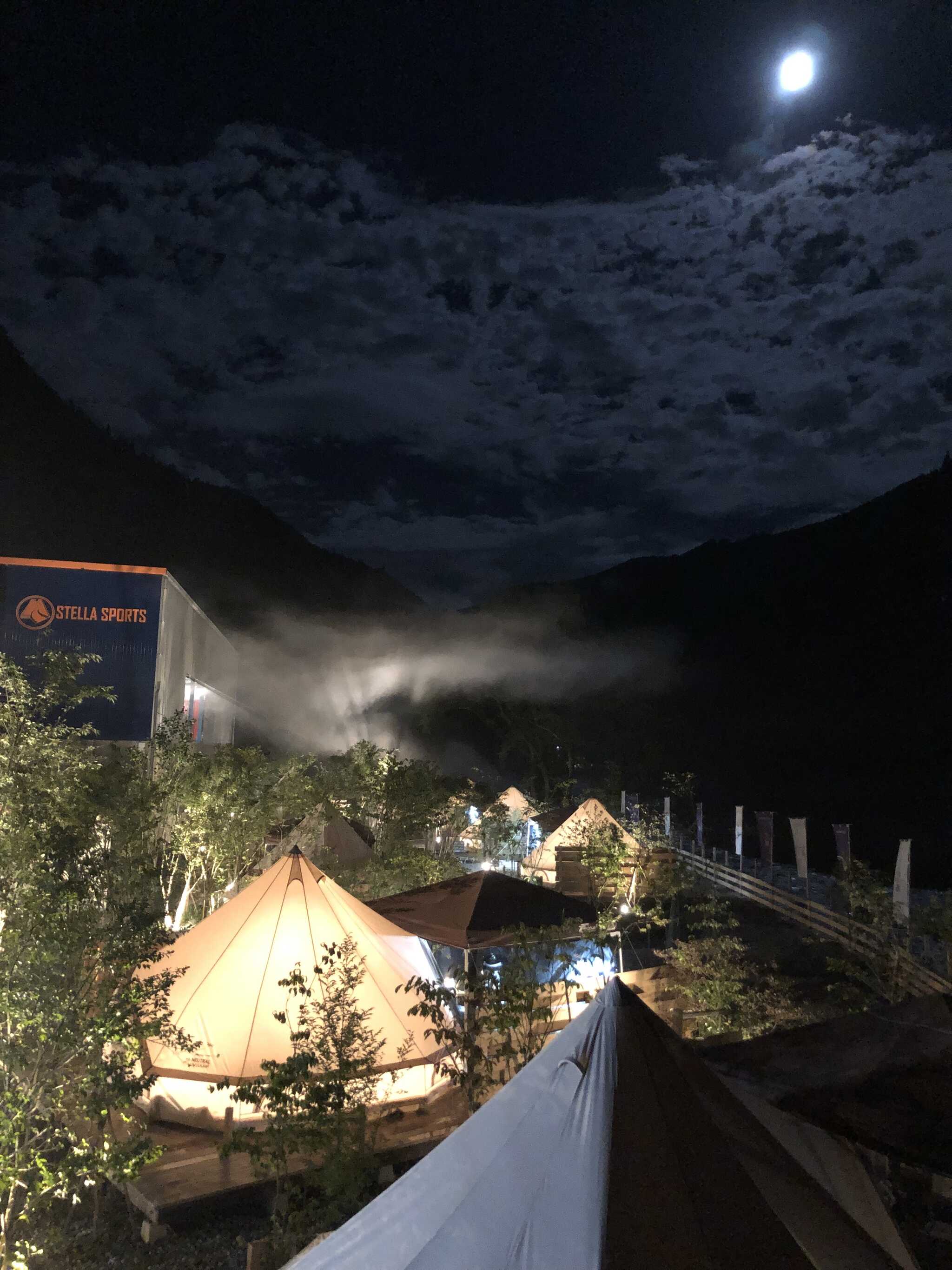 月明かりと夜の感じ