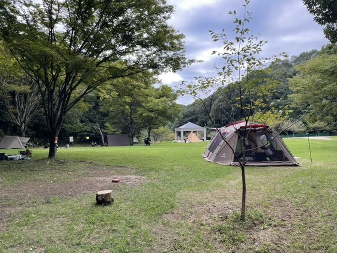 キャンプサイト