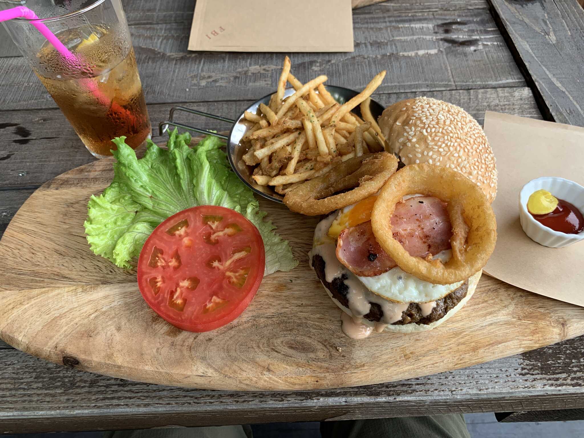 レストランのハンバーガーは絶品