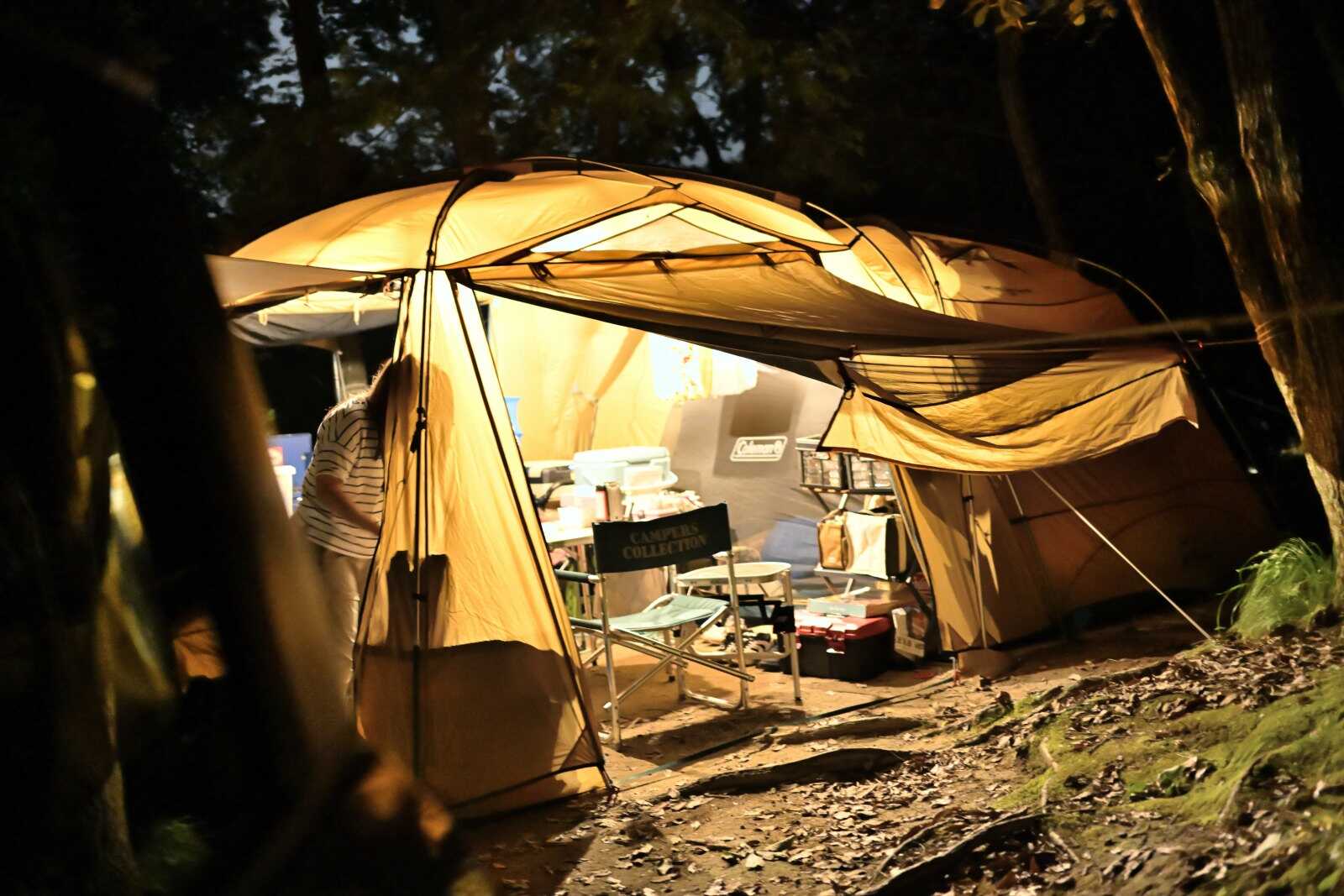 夜のテント