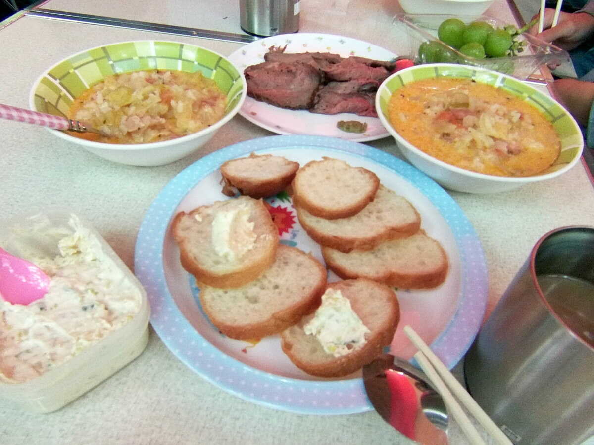 朝食