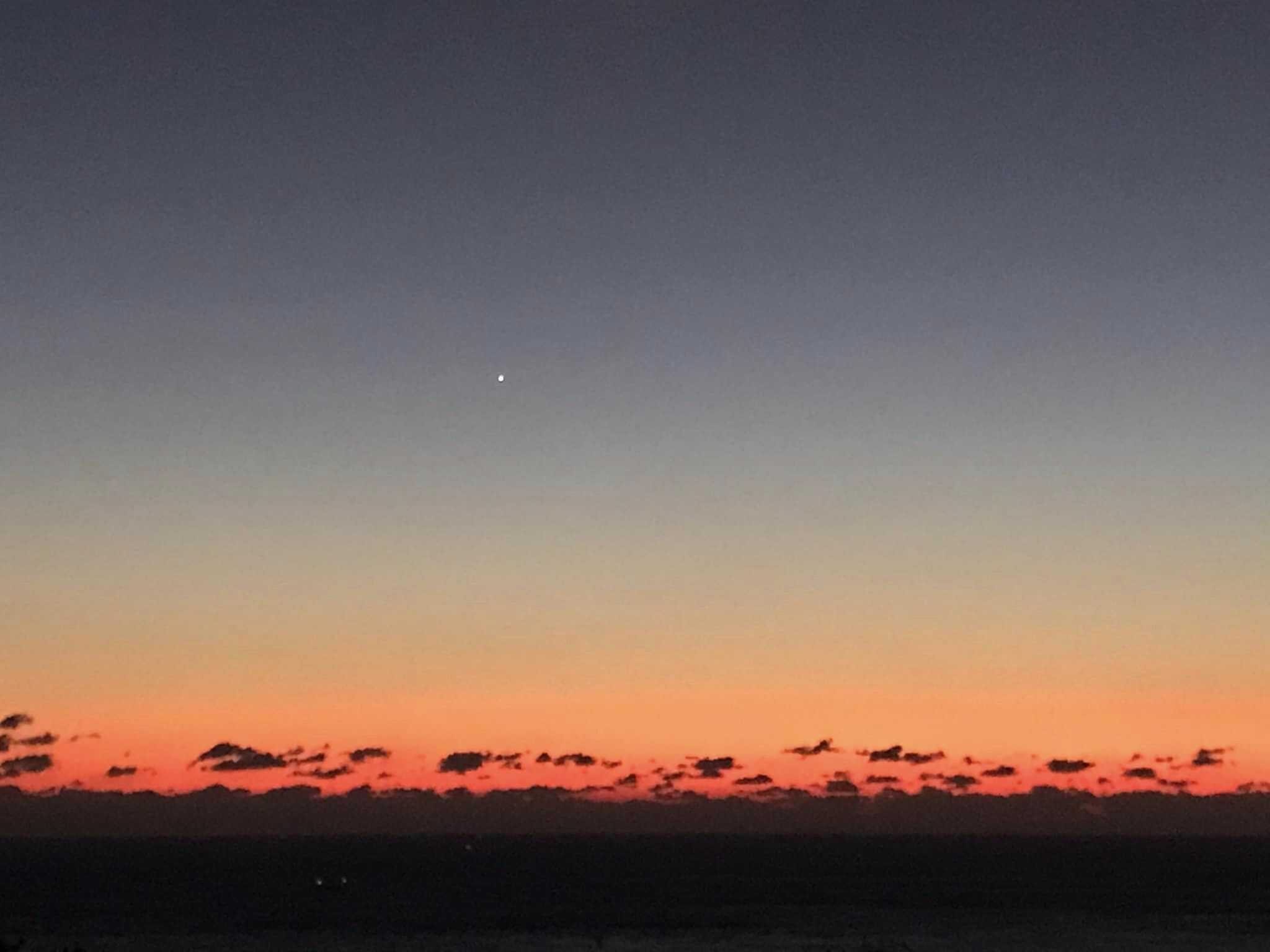 西伊豆の醍醐味は夕日です