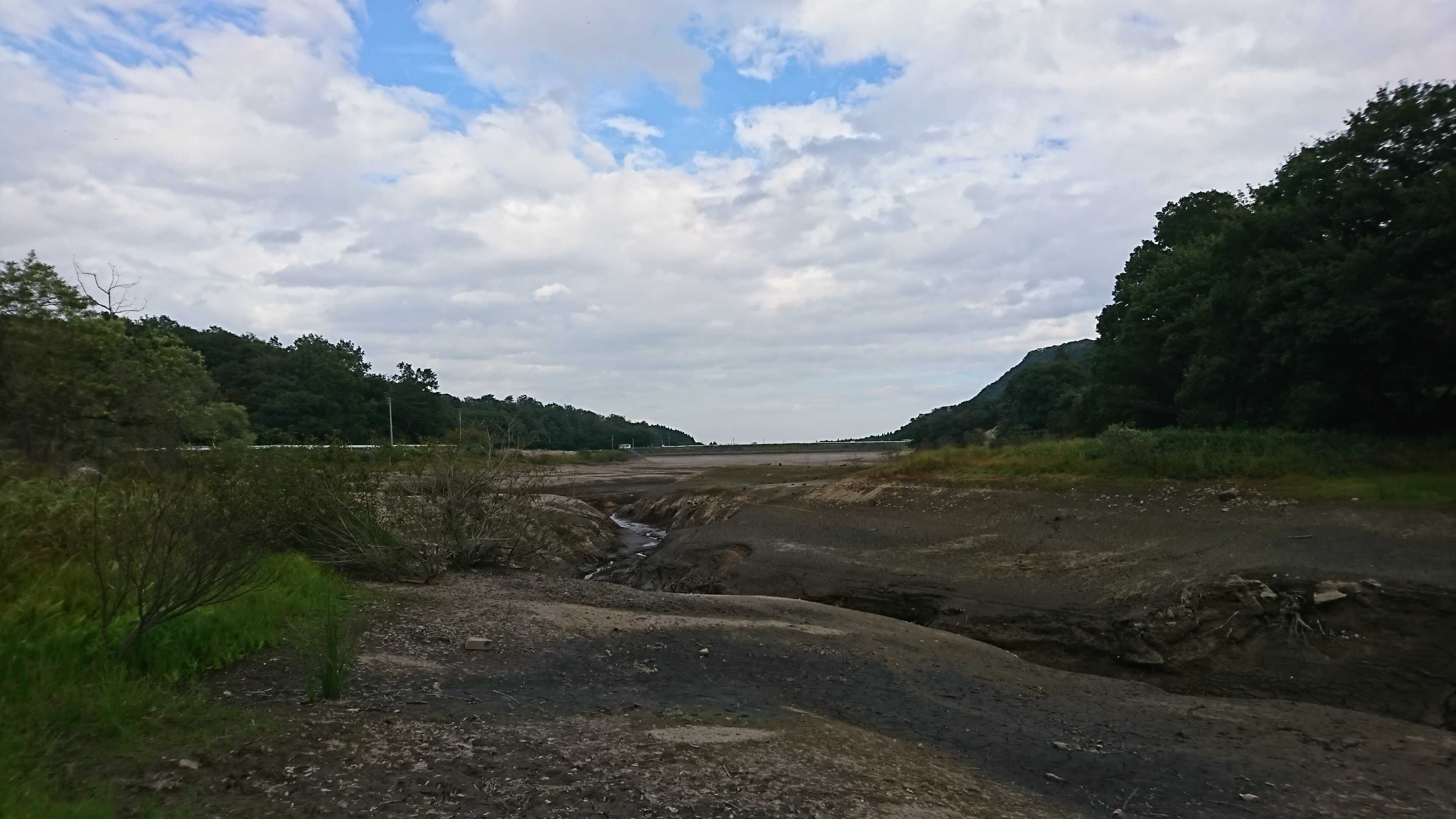 ウッドエッグ アウトドアパーク(牛野ダムキャンプ場)(旧:達居森と湖畔自然公園キャンプ場)の写真 5枚目