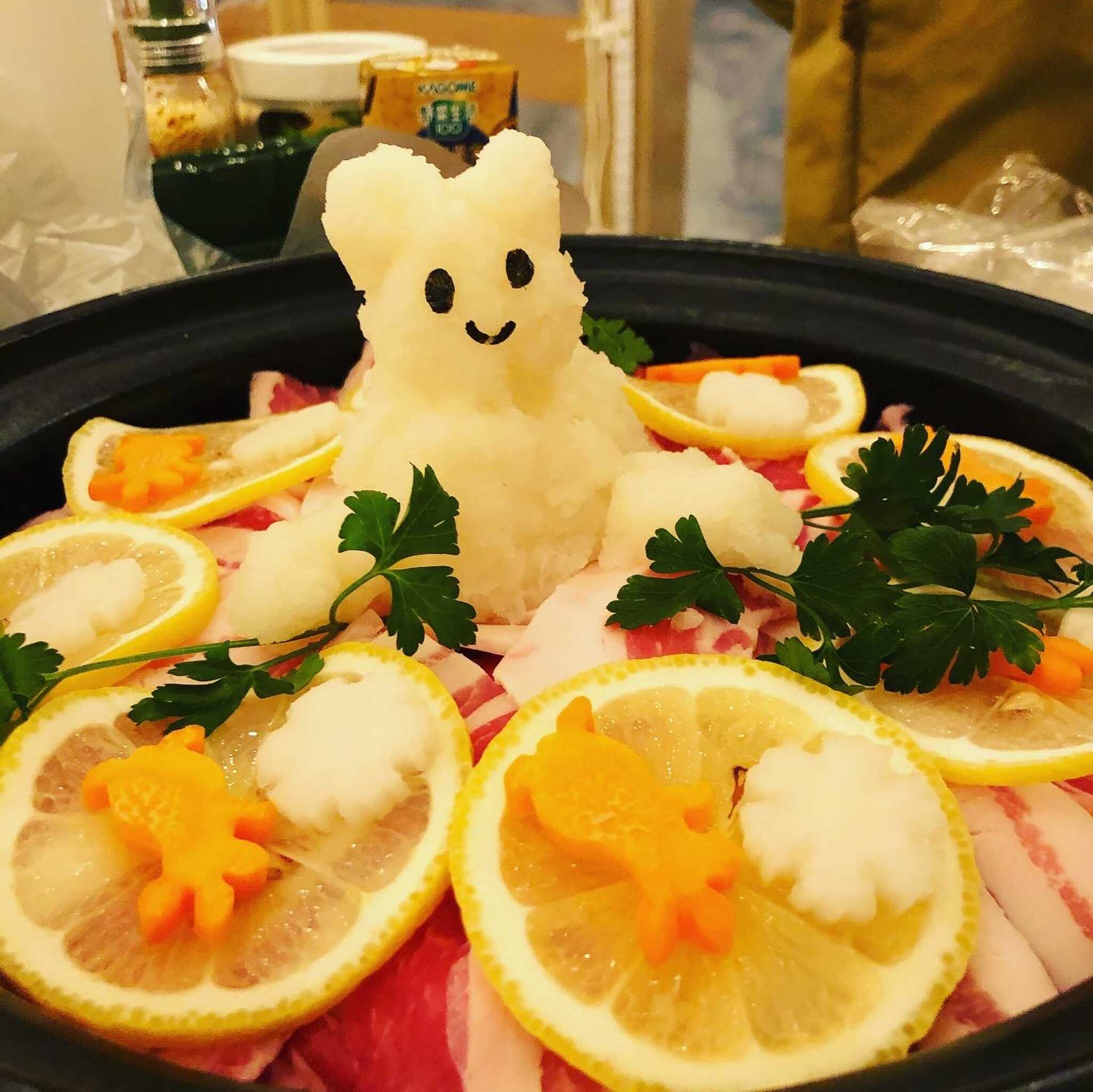 夕食は最後の飾り付けだけ