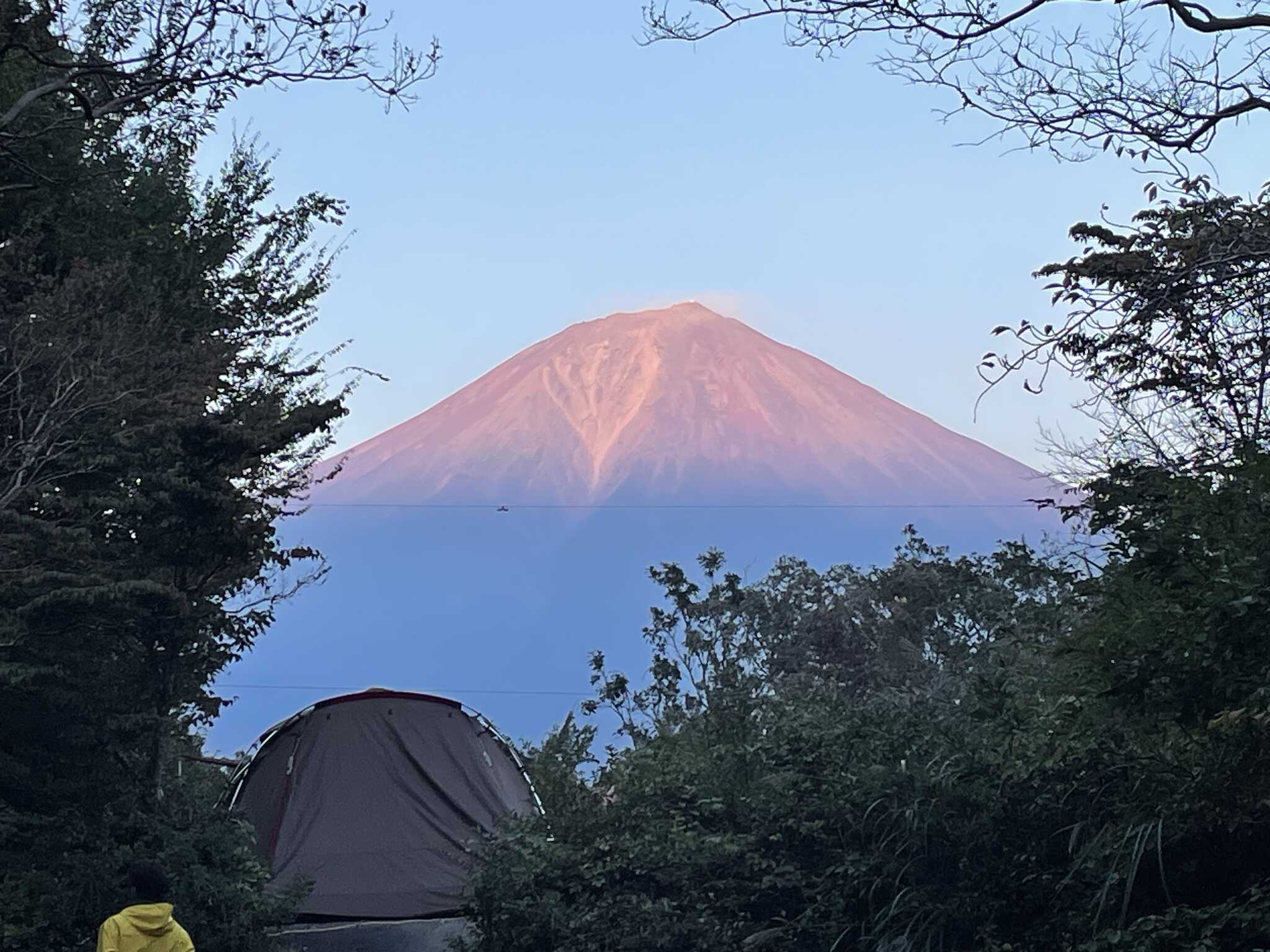 キャンプ場内より撮りました