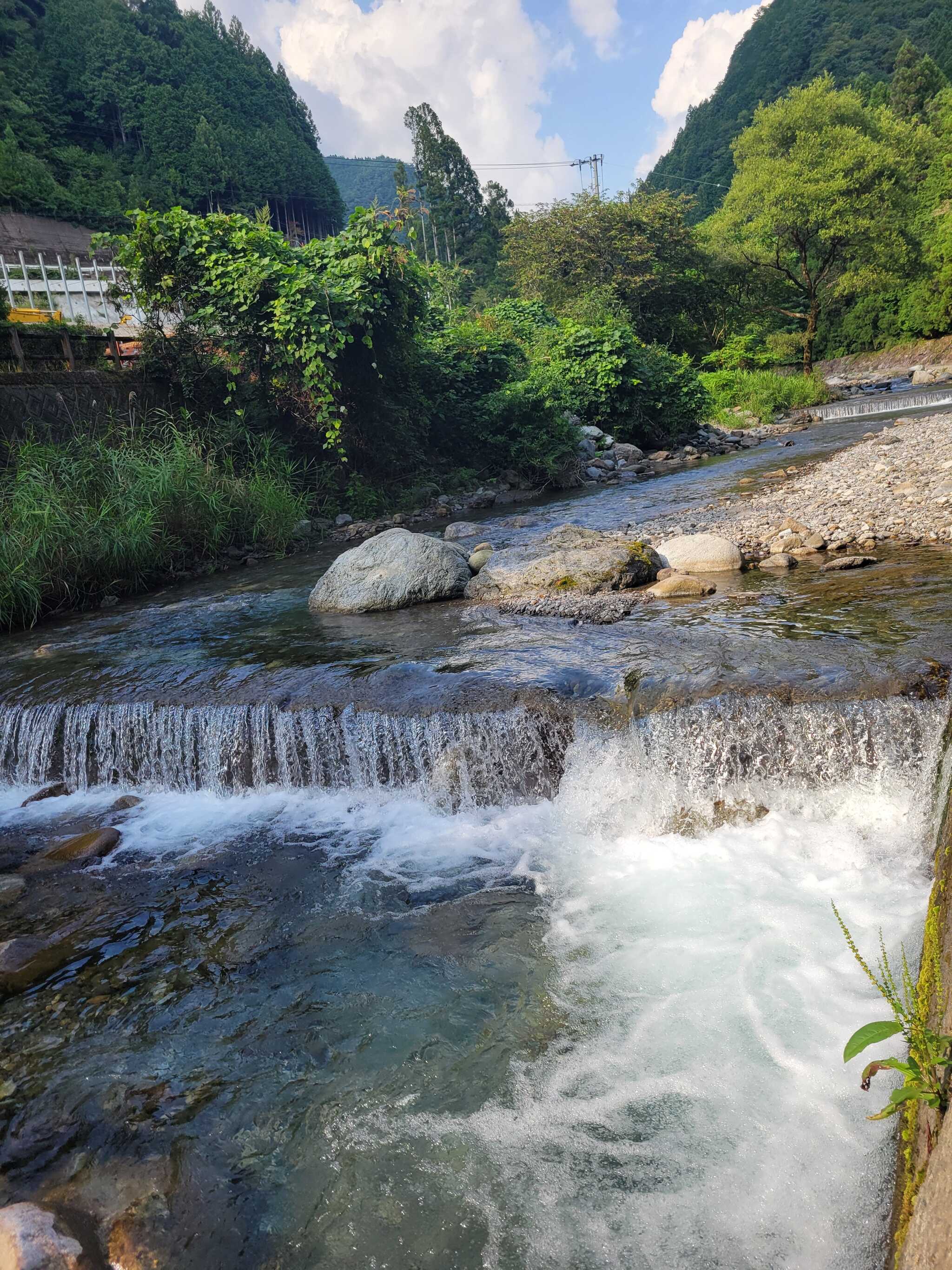 川
