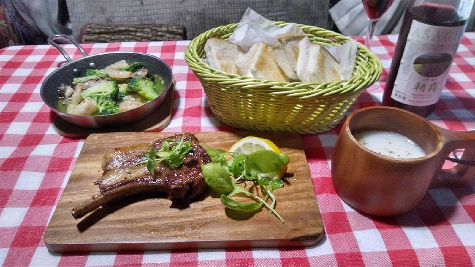 キャンプ飯