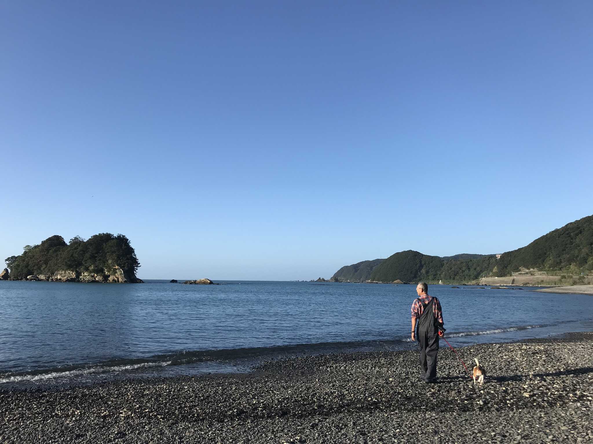 海辺の朝散歩