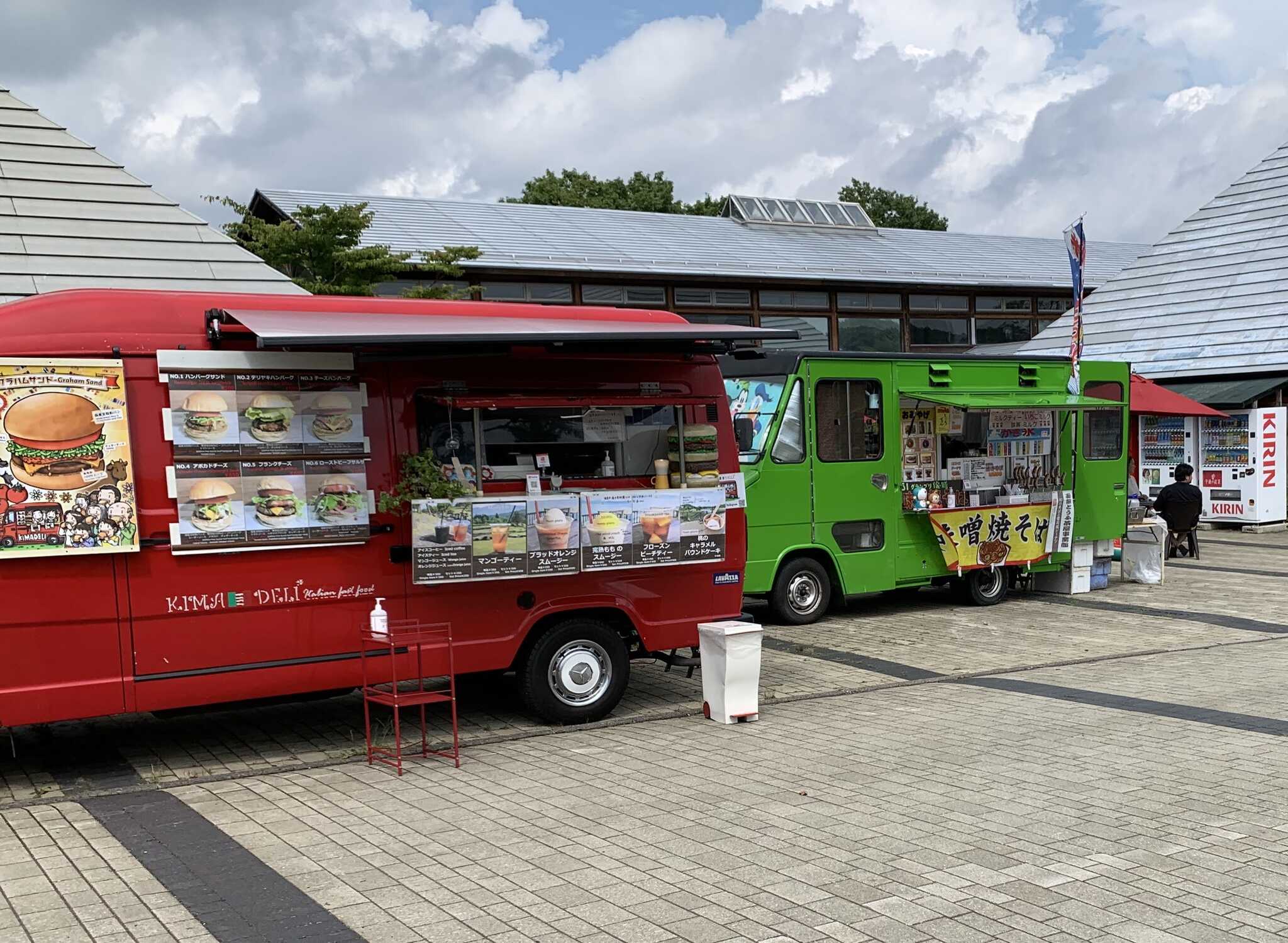 場内キッチンカー
