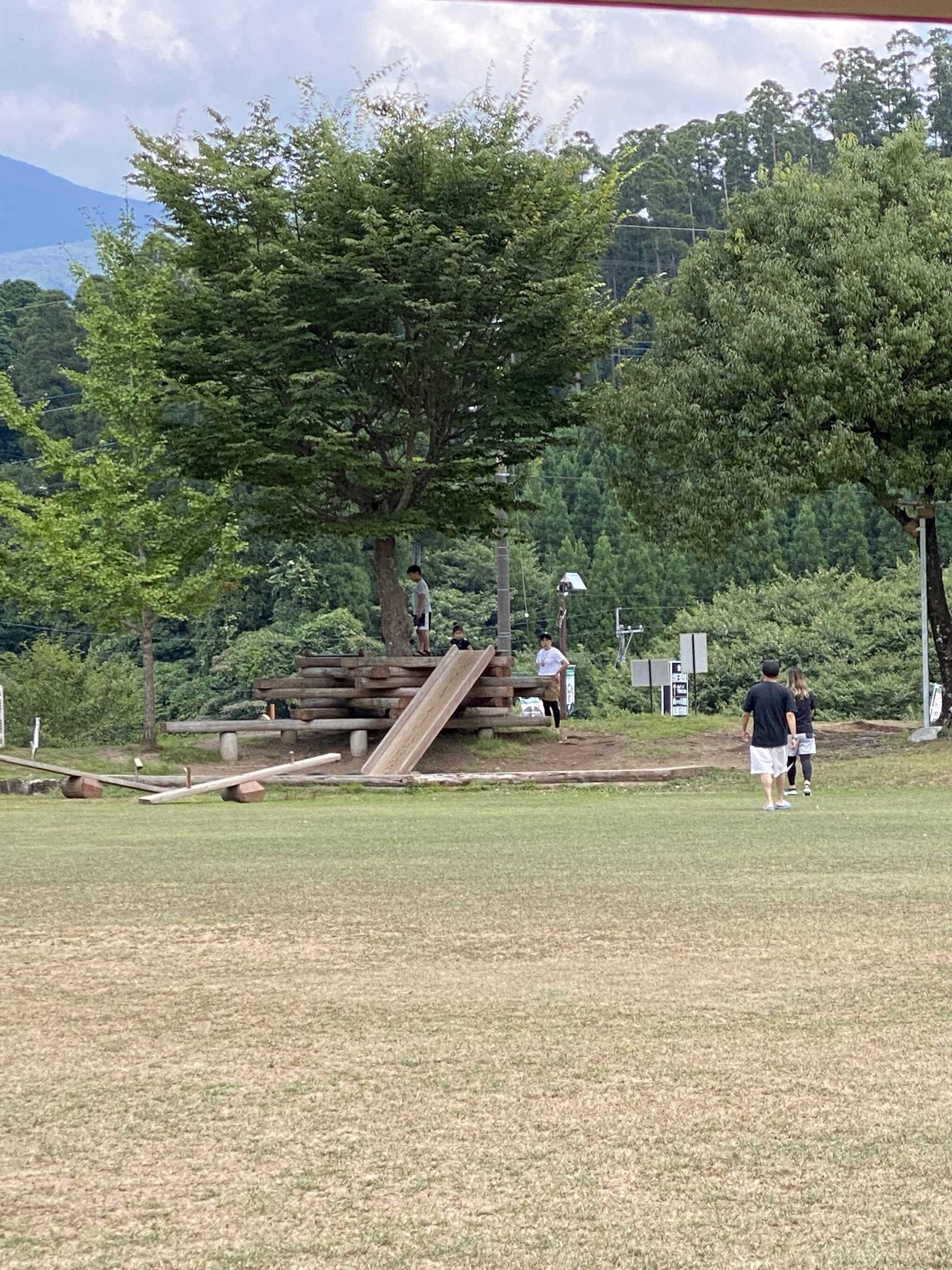 施設内の遊具