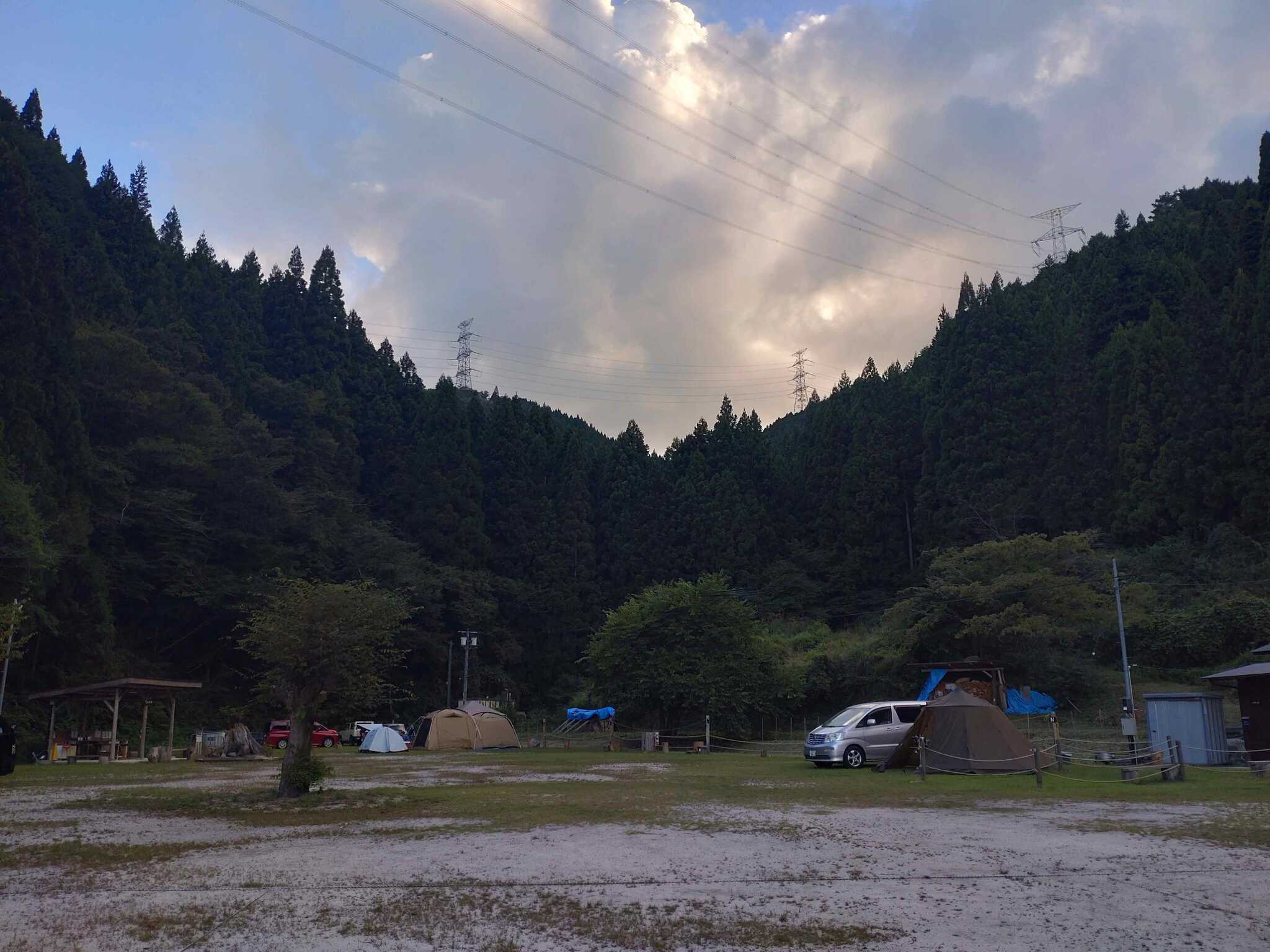 キャンプ場