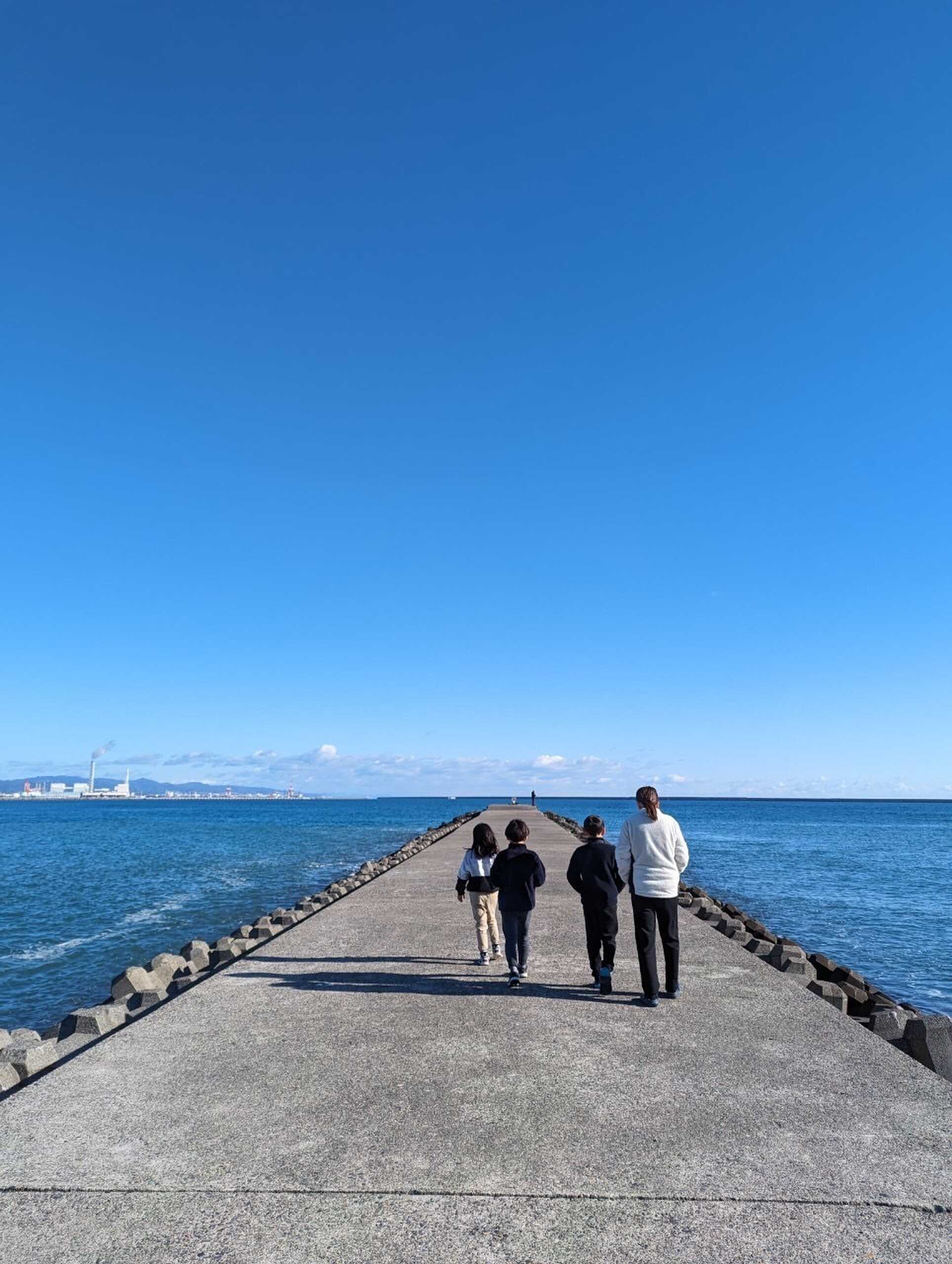 近くの堤防