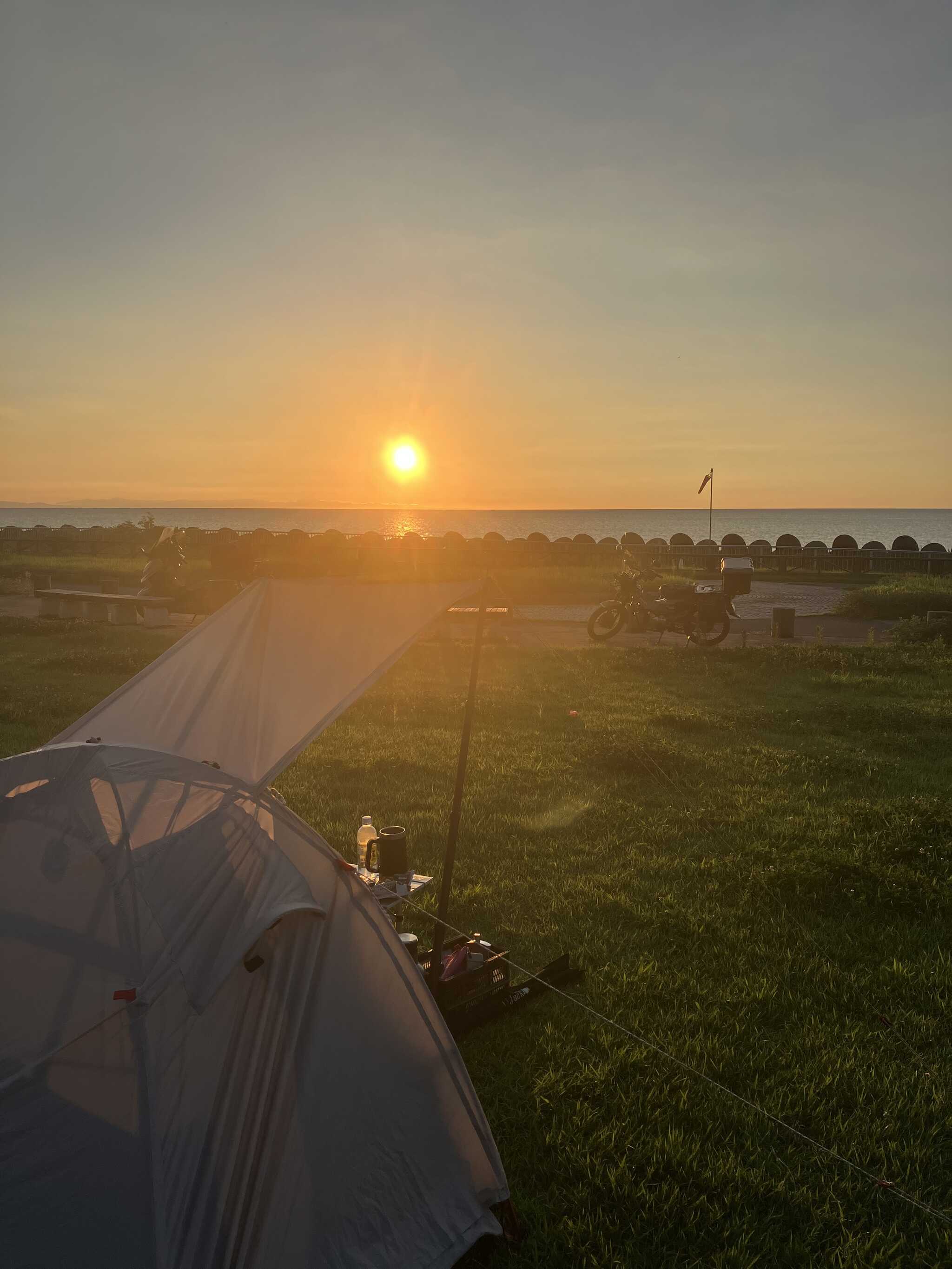 日本海に沈む夕日