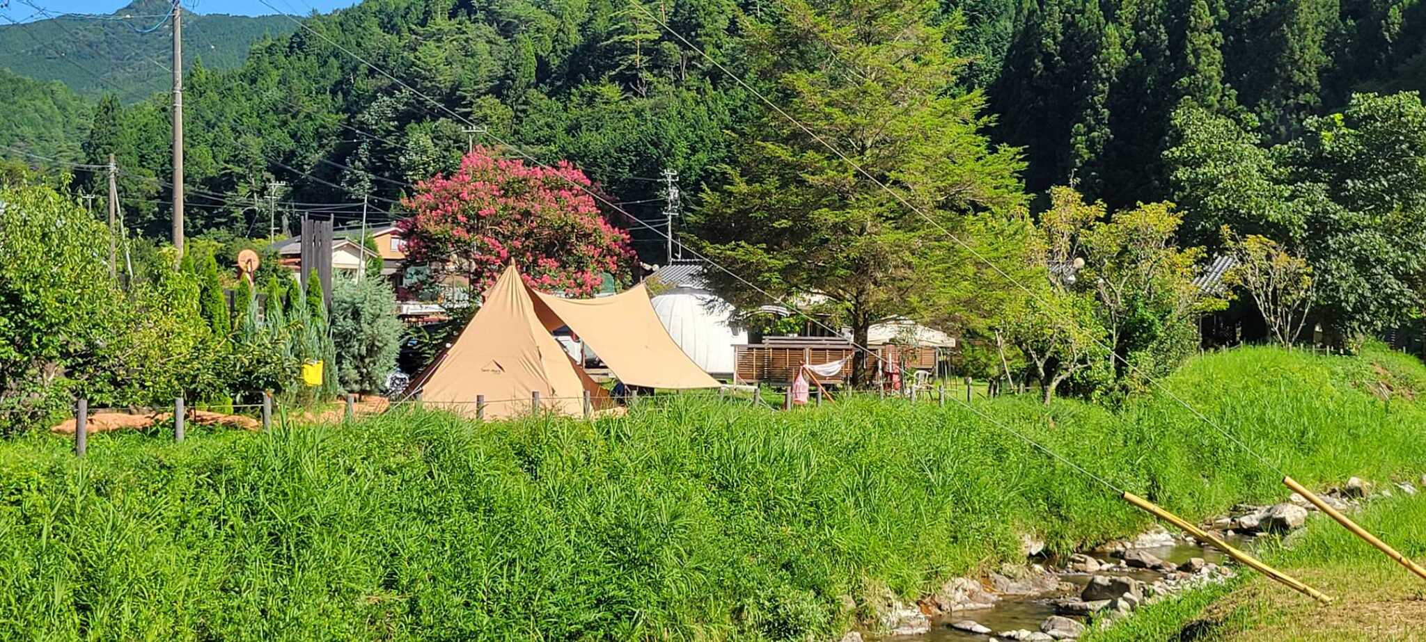 川側から撮ったサイトです