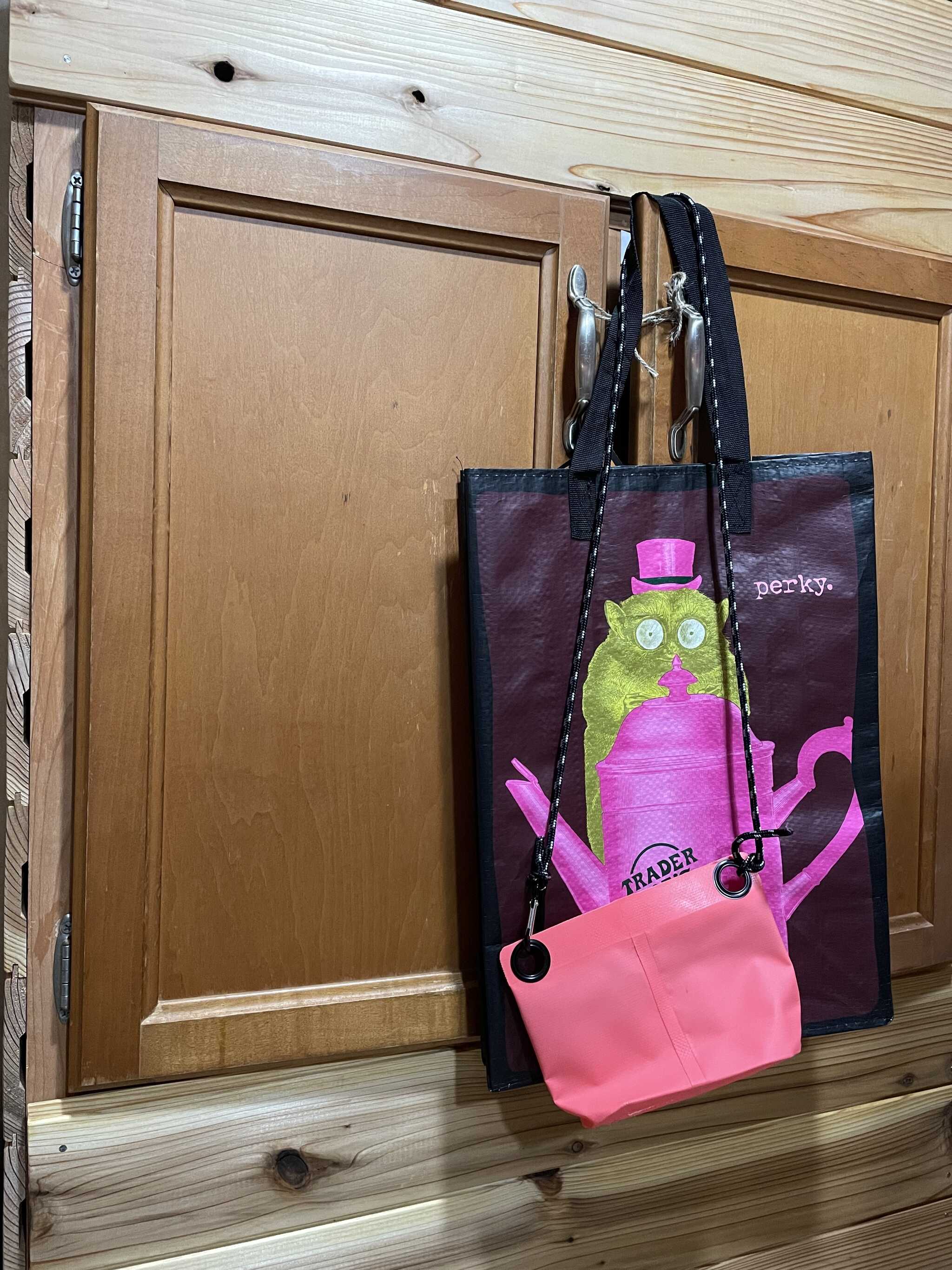 お土産用に購入した、バック。とってもお得でした!